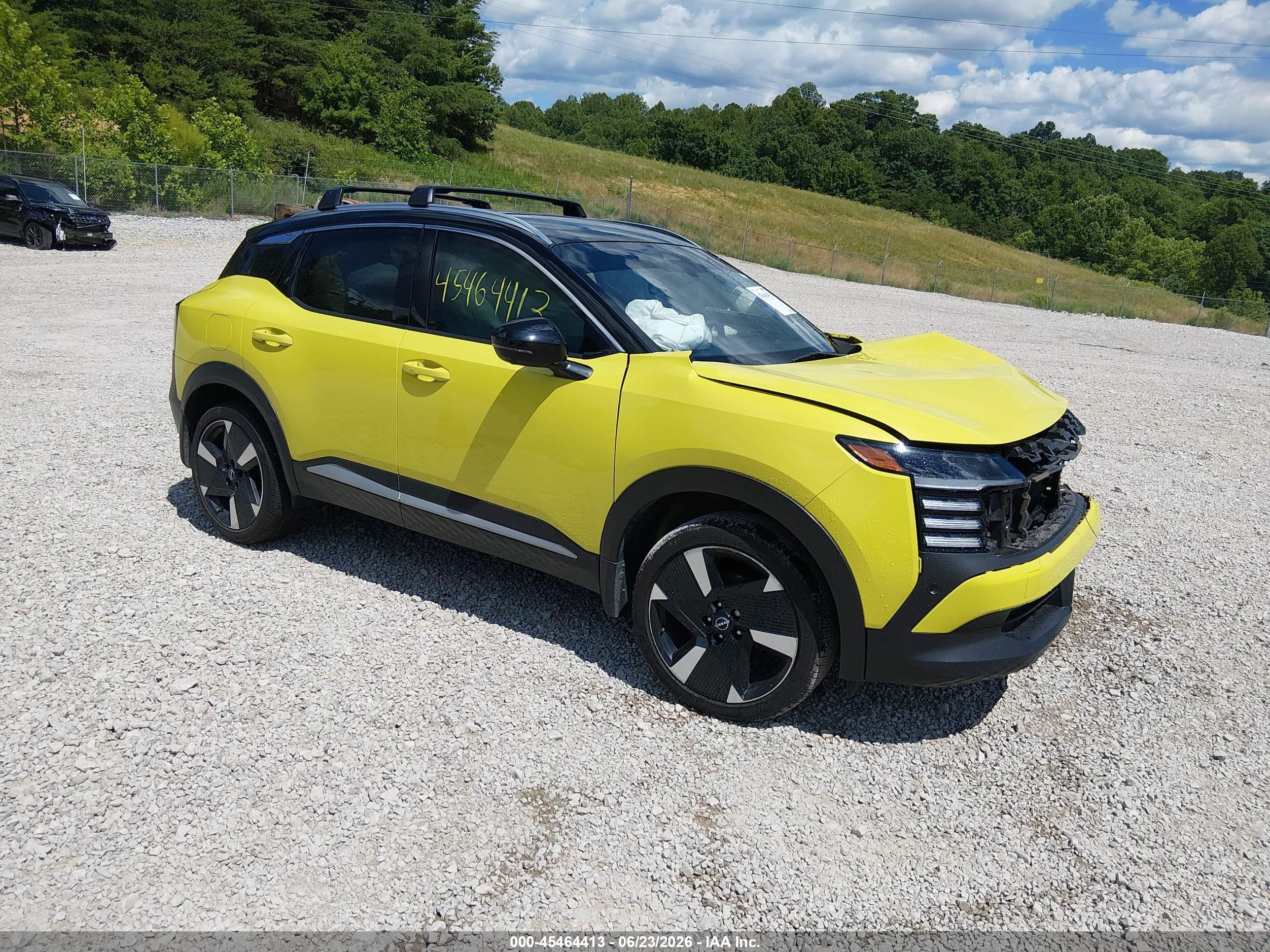 2025 Nissan Kicks Sr Intelligent Awd Yellow vin: 3N8AP6DB0SL323392
