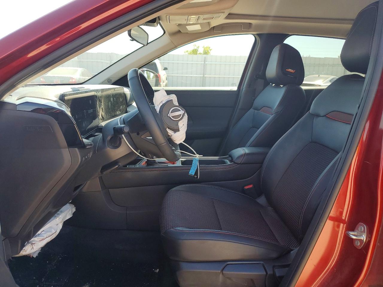 2025 Nissan Kicks Sr Red vin: 3N8AP6DC3SL408283
