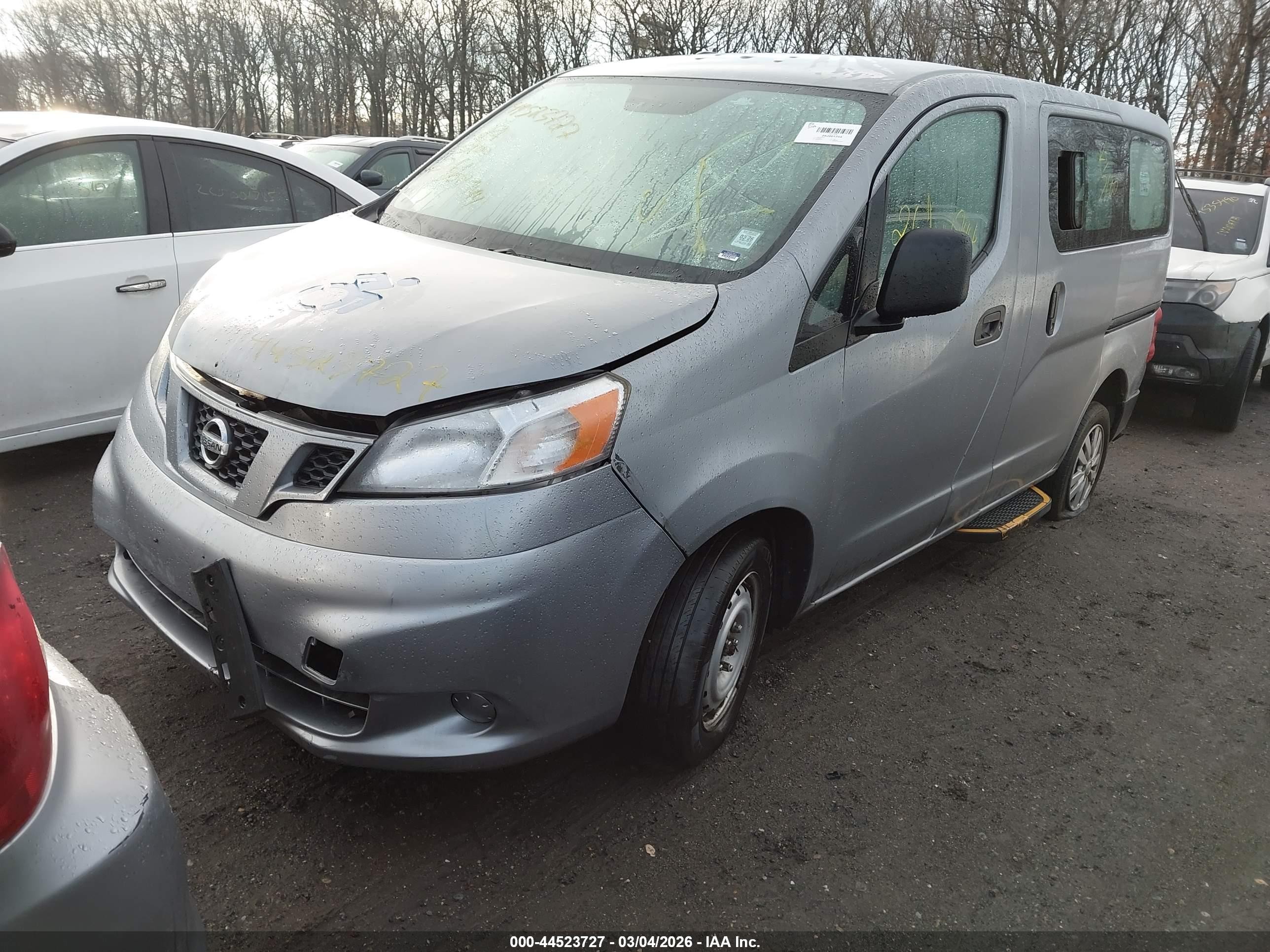 2014 Nissan Nv200 Taxi   Silver vin: 3N8CM0JT3EK702831