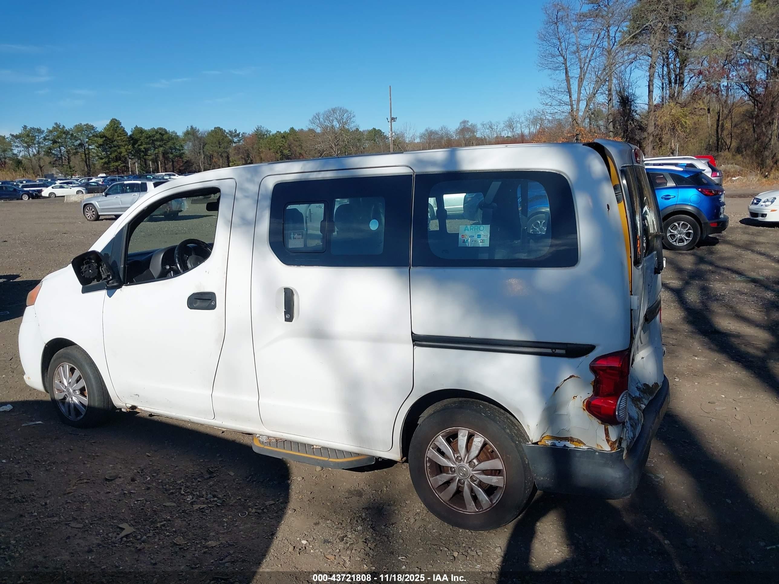 2014 Nissan Nv200 Taxi   Белый vin: 3N8CM0JT4EK690432