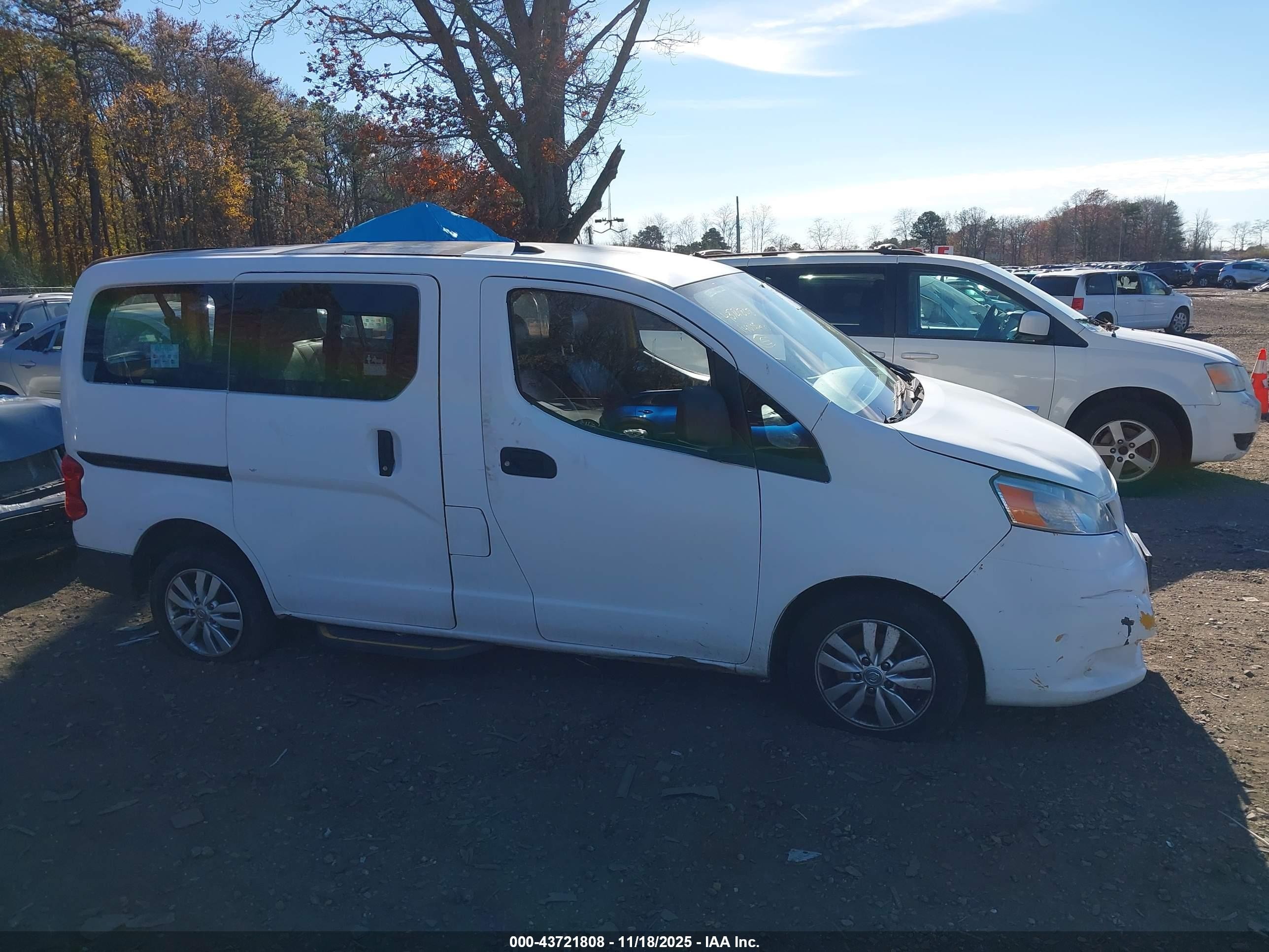 2014 Nissan Nv200 Taxi   Белый vin: 3N8CM0JT4EK690432