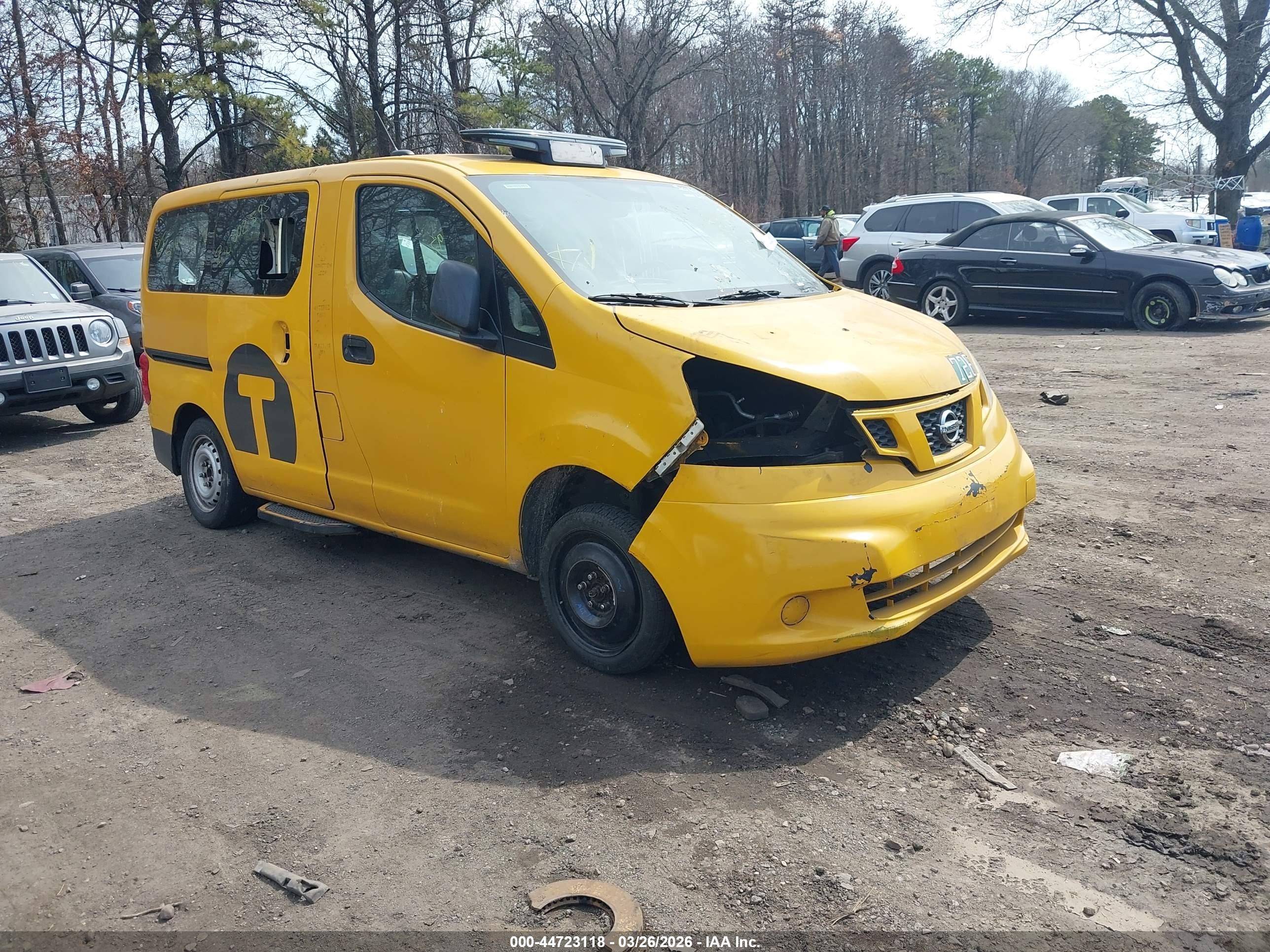 2015 Nissan Nv200 Taxi   Желтый vin: 3N8CM0JT8FK710408