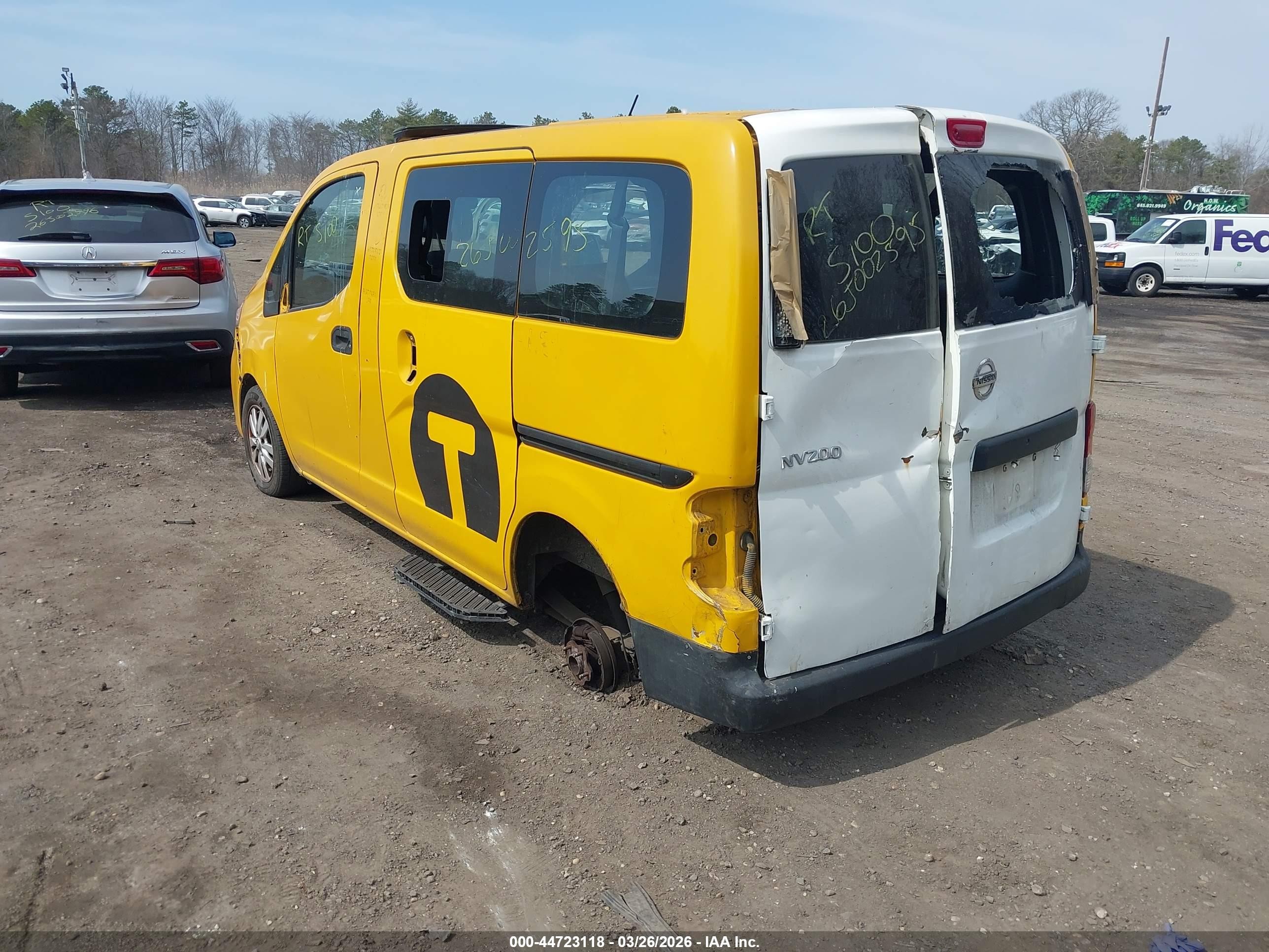 2015 Nissan Nv200 Taxi   Желтый vin: 3N8CM0JT8FK710408
