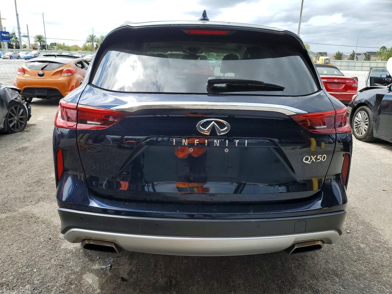 2021 Infiniti Qx50 Luxe Blue vin: 3PCAJ5BA8MF106921