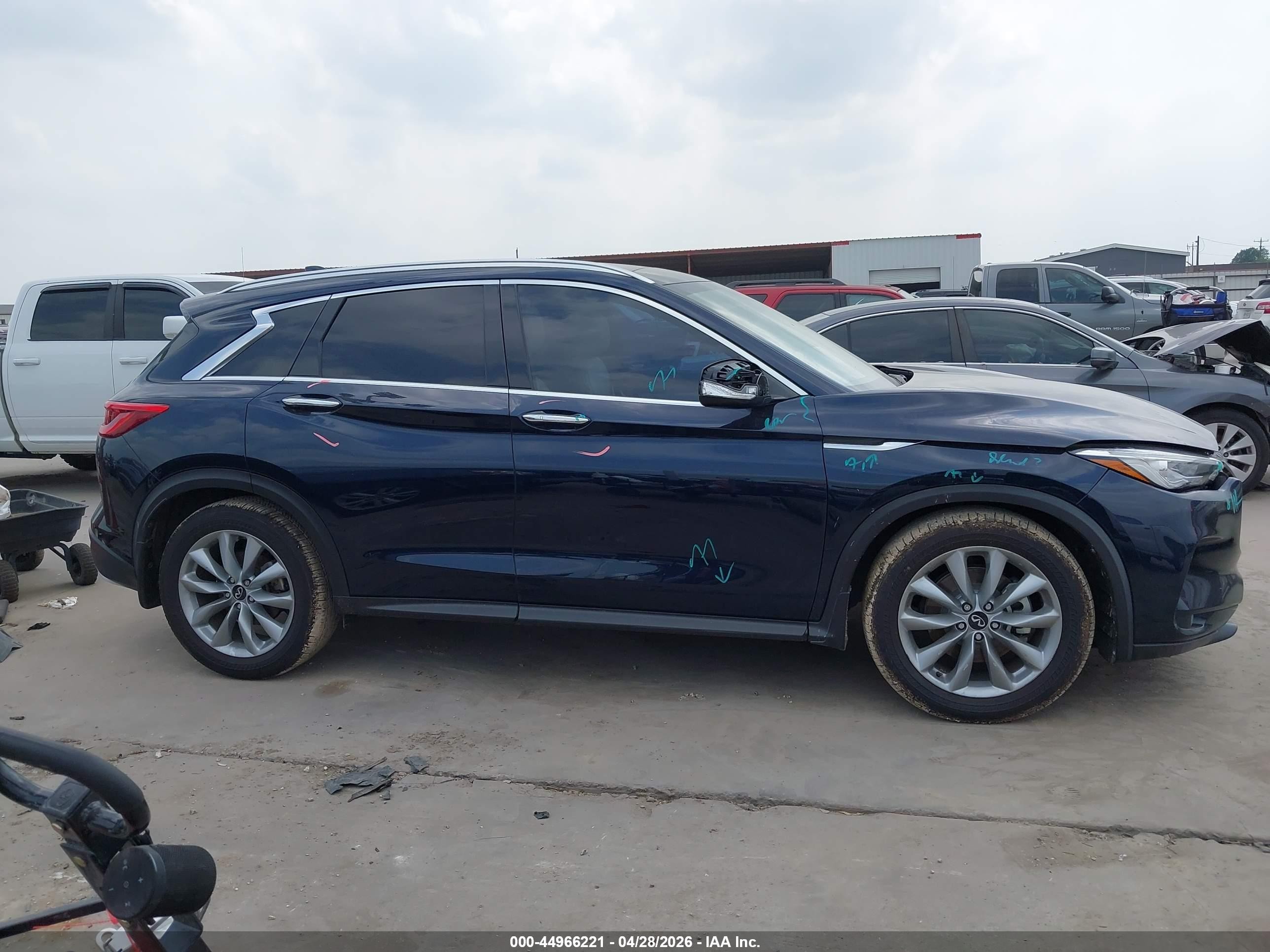 2021 Infiniti Qx50 Luxe Blue vin: 3PCAJ5BA9MF108077