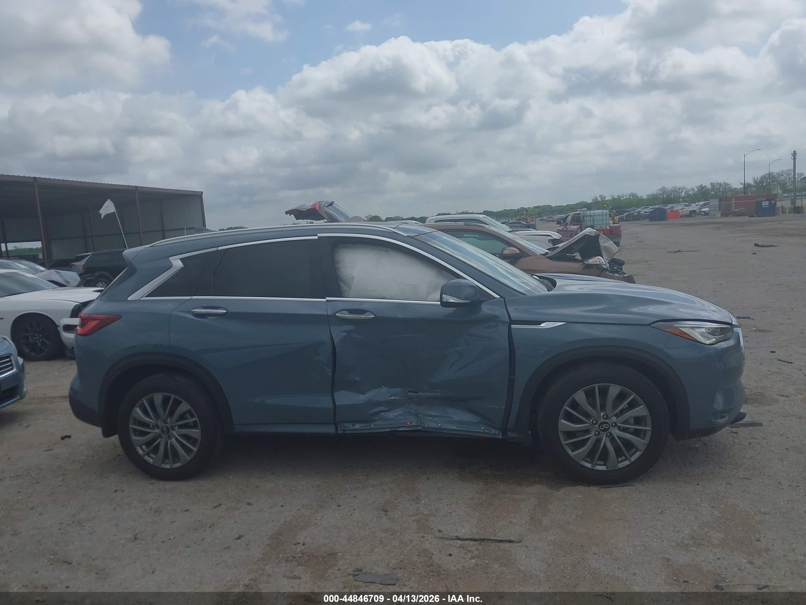 2024 Infiniti Qx50 Luxe Blue vin: 3PCAJ5BA9RF106871