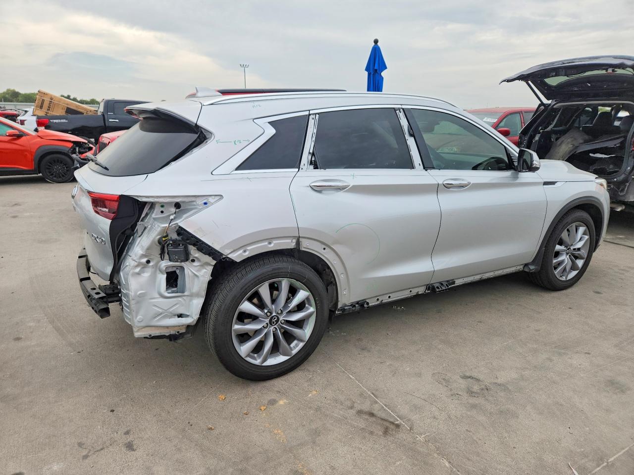 2021 Infiniti Qx50 Essential Silver vin: 3PCAJ5CA4MF107448