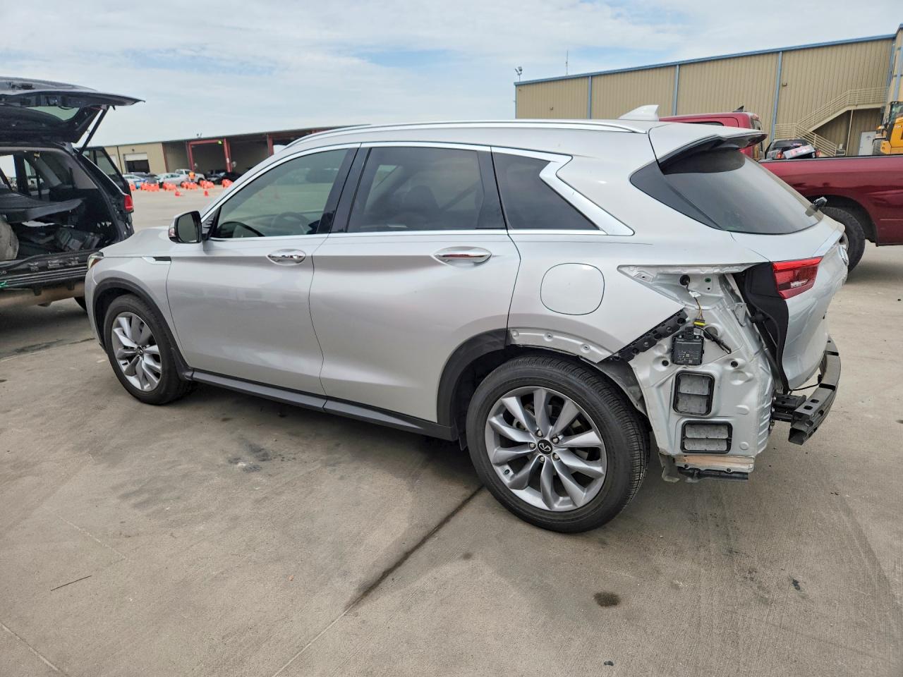 2021 Infiniti Qx50 Essential Silver vin: 3PCAJ5CA4MF107448