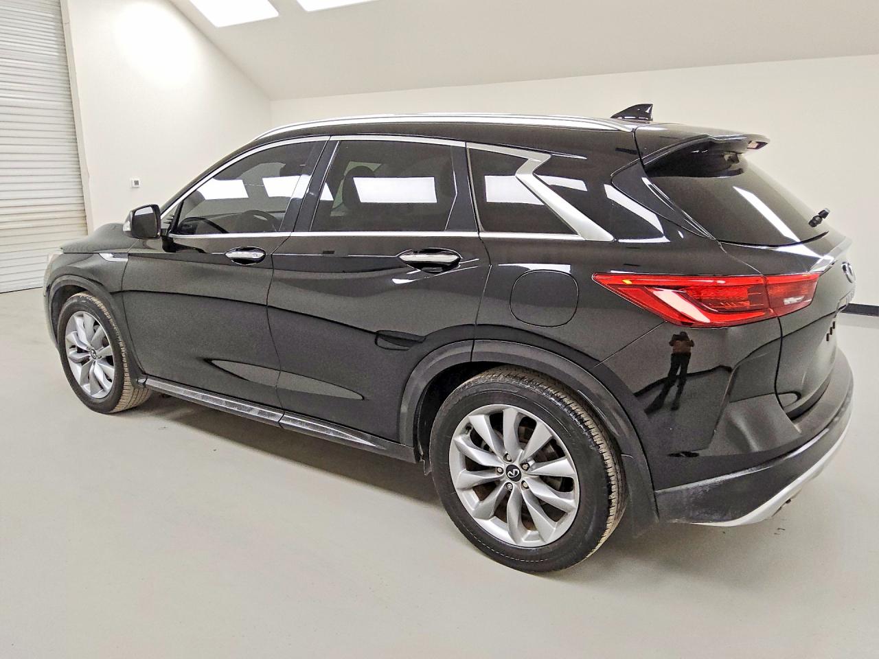 2020 Infiniti Qx50 Luxe Black vin: 3PCAJ5M10LF106858