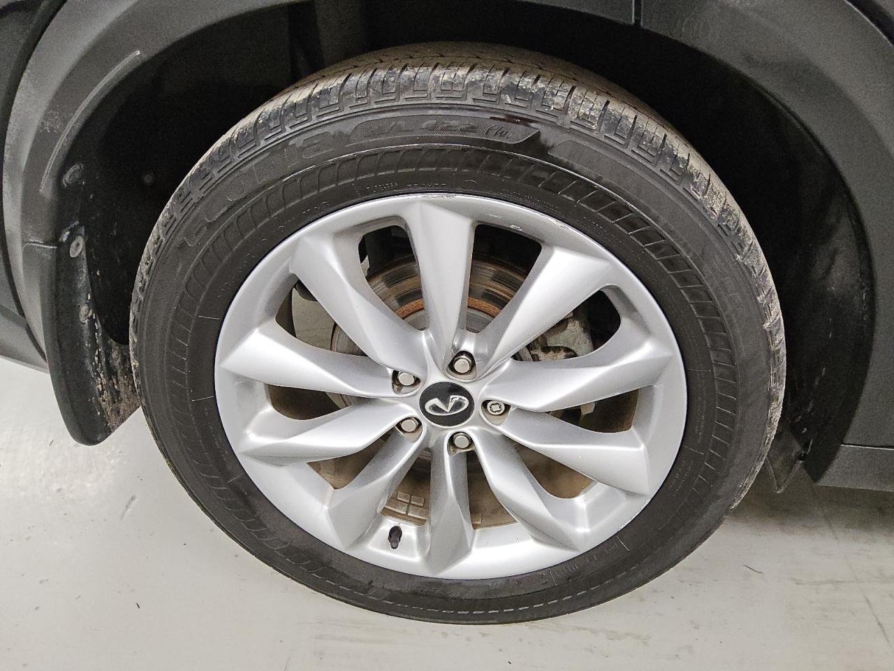 2020 Infiniti Qx50 Luxe Black vin: 3PCAJ5M10LF106858 Damage: Right Rear Wheel, Curb Rash, 5 To 6 Inches