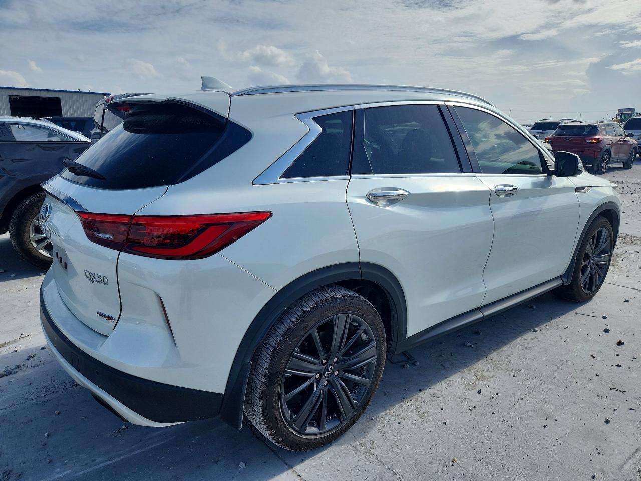2020 Infiniti Qx50 Essential White vin: 3PCAJ5M13LF110824
