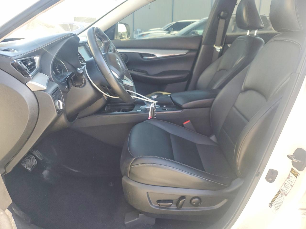2019 Infiniti Qx50 Luxe Cream vin: 3PCAJ5M17KF134879
