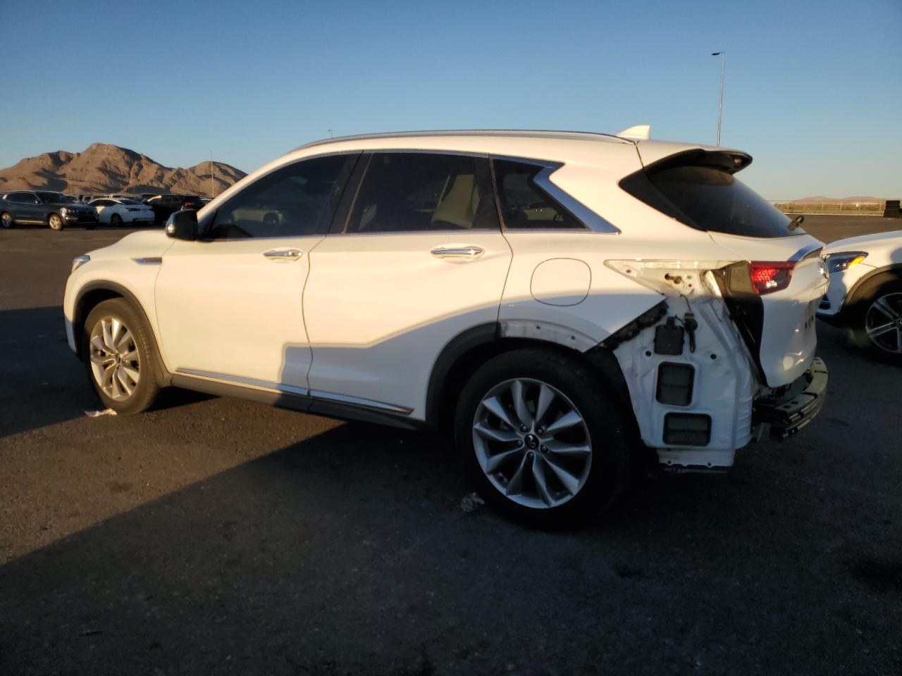 2020 Infiniti Qx50 Pure White vin: 3PCAJ5M18LF120684