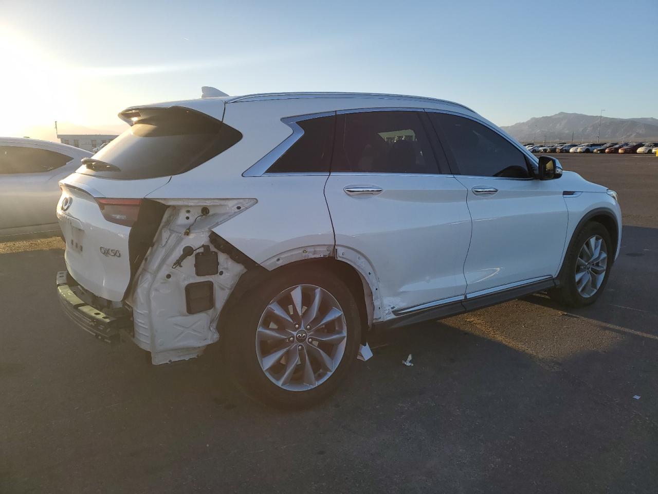 2020 Infiniti Qx50 Pure White vin: 3PCAJ5M18LF120684