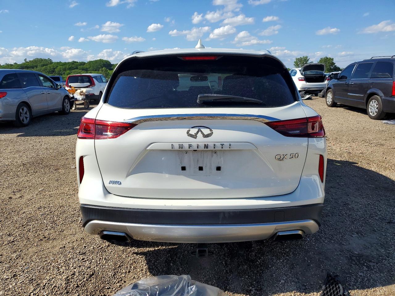 2019 Infiniti Qx50 Luxe White vin: 3PCAJ5M33KF137067