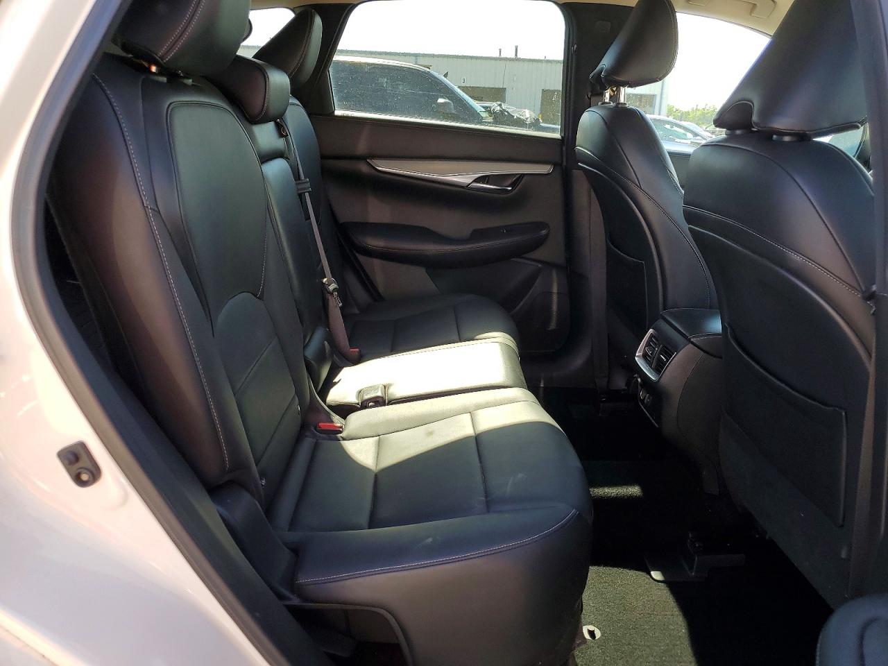 2019 Infiniti Qx50 Luxe White vin: 3PCAJ5M33KF137067