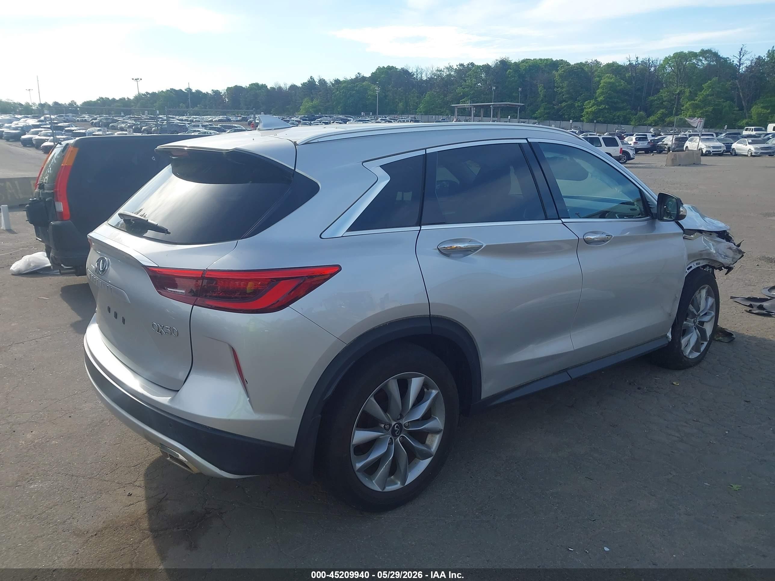2020 Infiniti Qx50 Luxe Awd Silver vin: 3PCAJ5M33LF100571