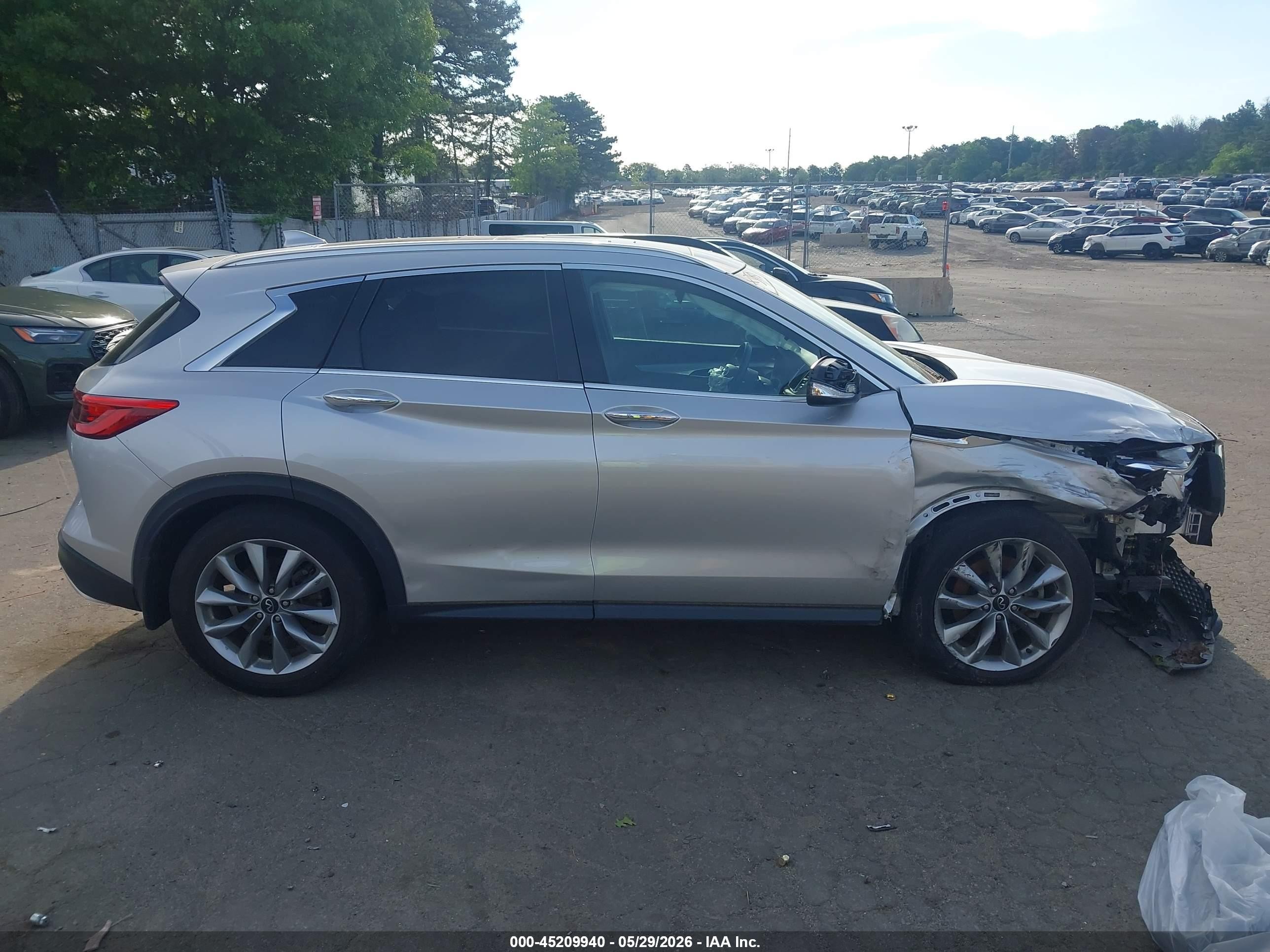 2020 Infiniti Qx50 Luxe Awd Silver vin: 3PCAJ5M33LF100571