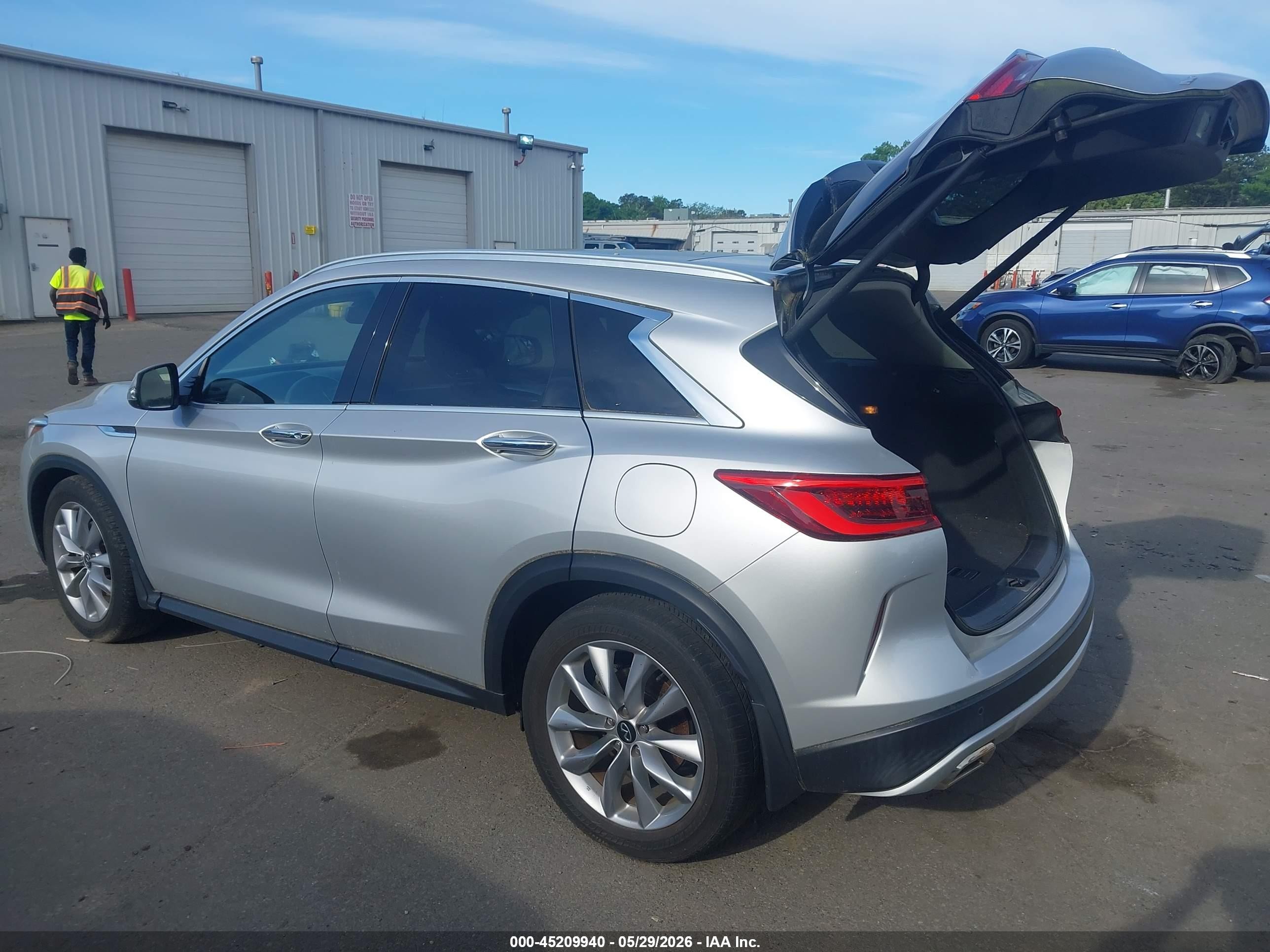 2020 Infiniti Qx50 Luxe Awd Silver vin: 3PCAJ5M33LF100571
