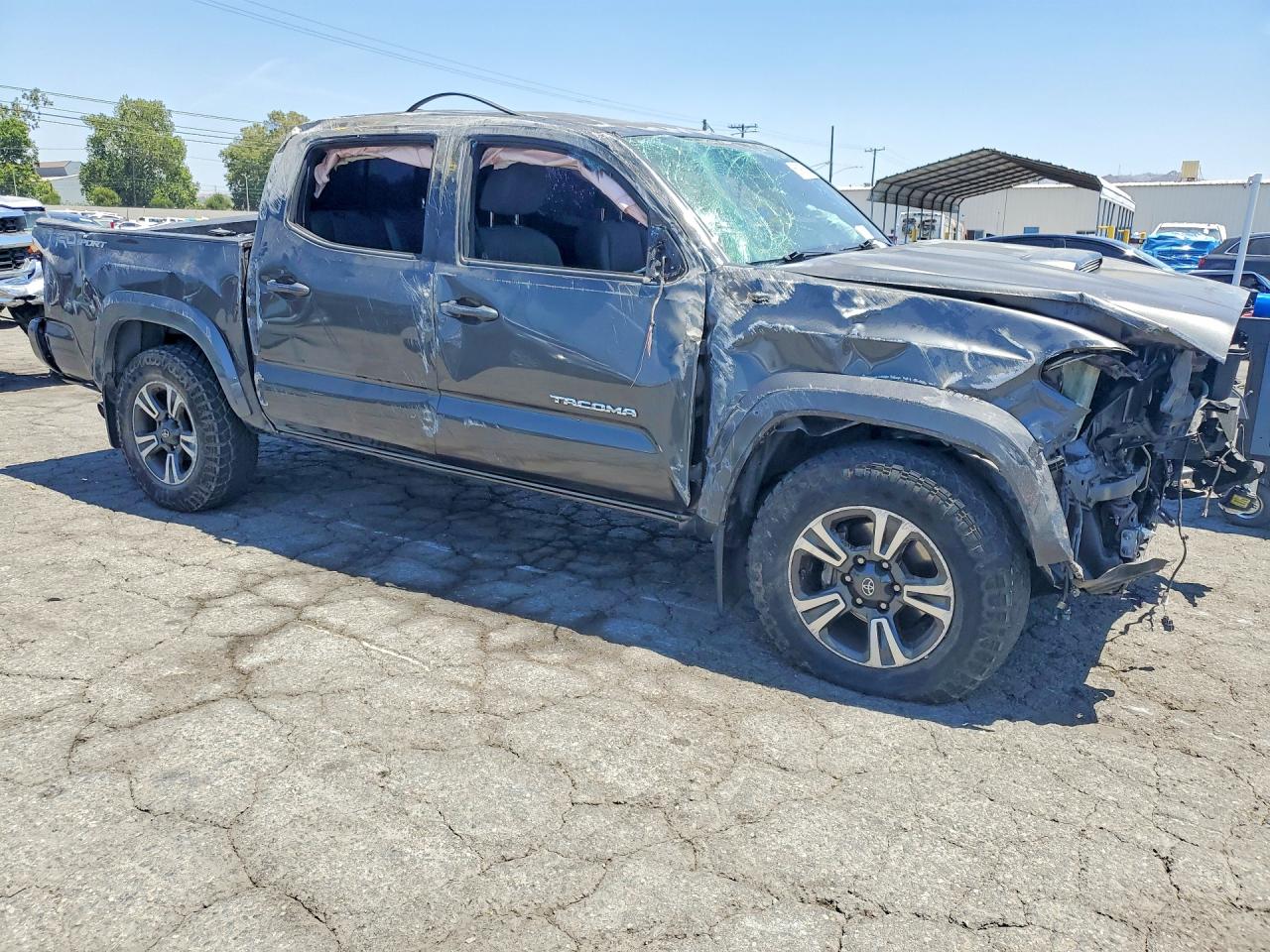 2017 Toyota Tacoma Trd Sport Серый vin: 3TMAZ5CN1HM051983