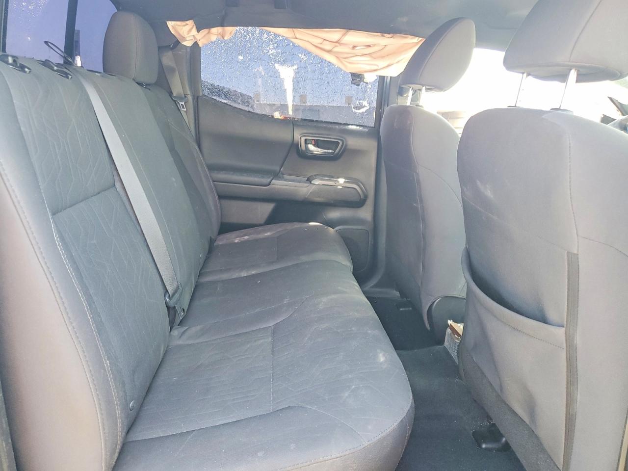 2017 Toyota Tacoma Trd Sport Серый vin: 3TMAZ5CN1HM051983