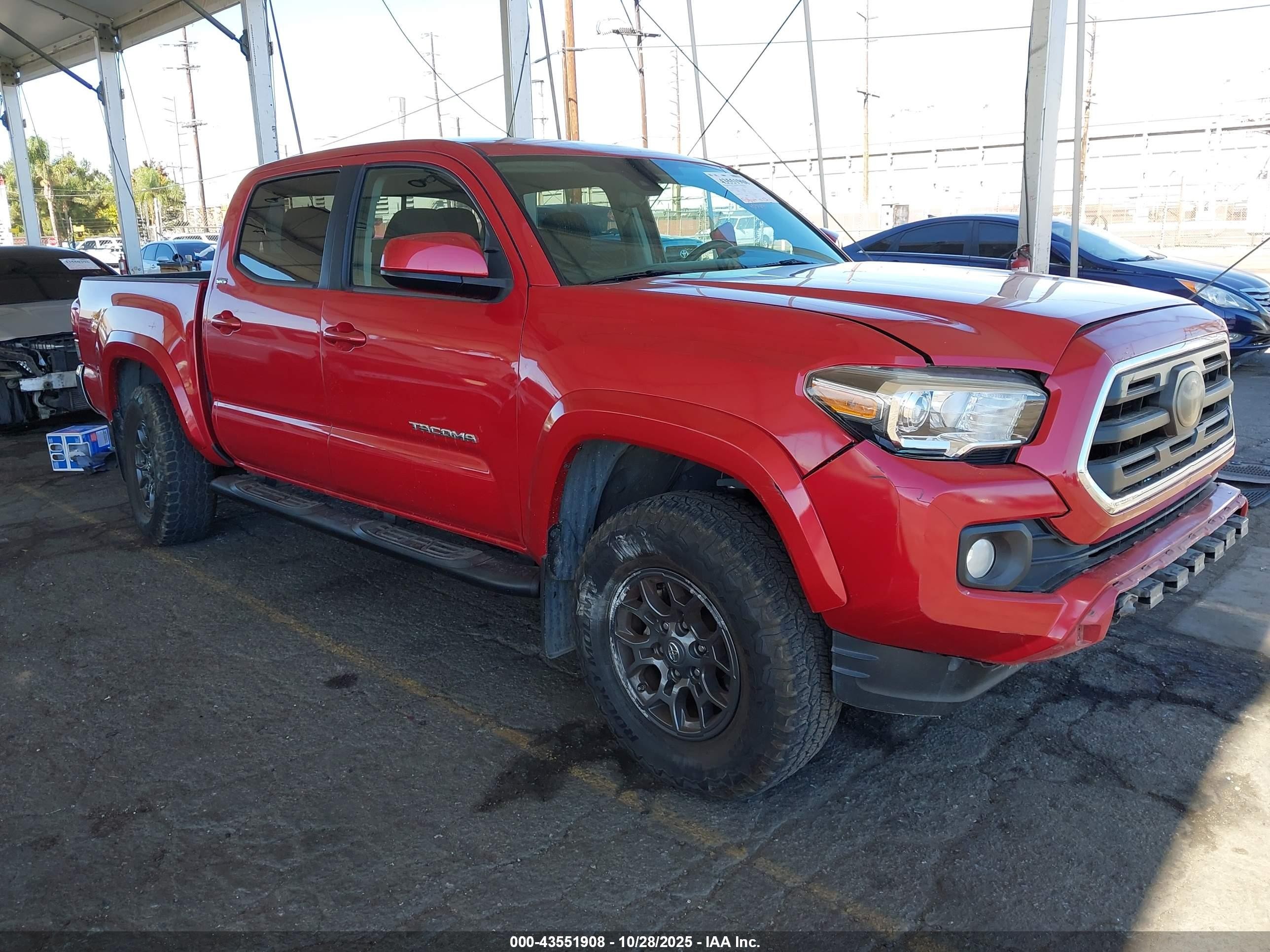 2018 Toyota Tacoma Sr5 V6 Red vin: 3TMAZ5CN1JM054467