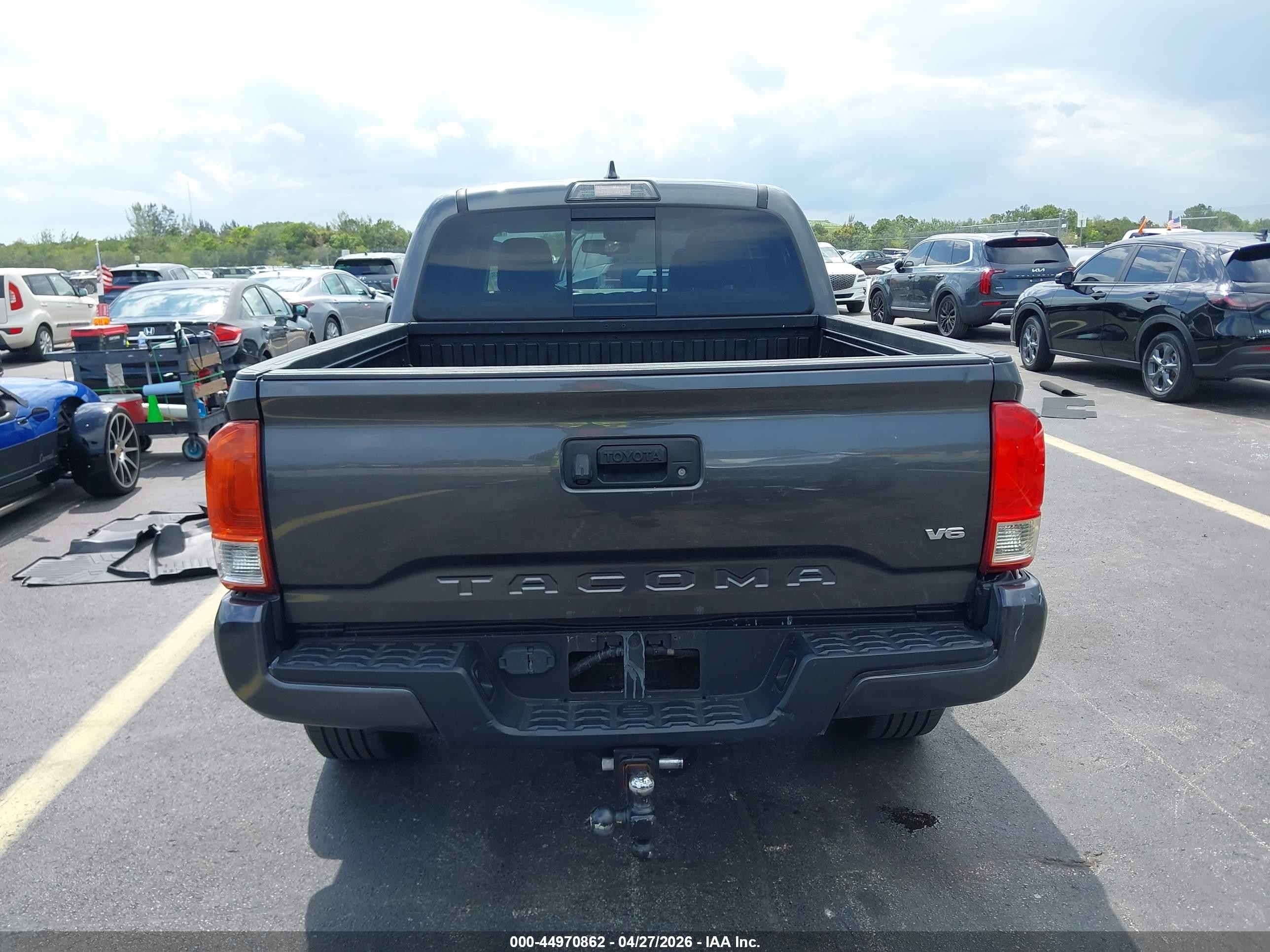 2019 Toyota Tacoma Sr5 V6 Серый vin: 3TMAZ5CN2KM095126