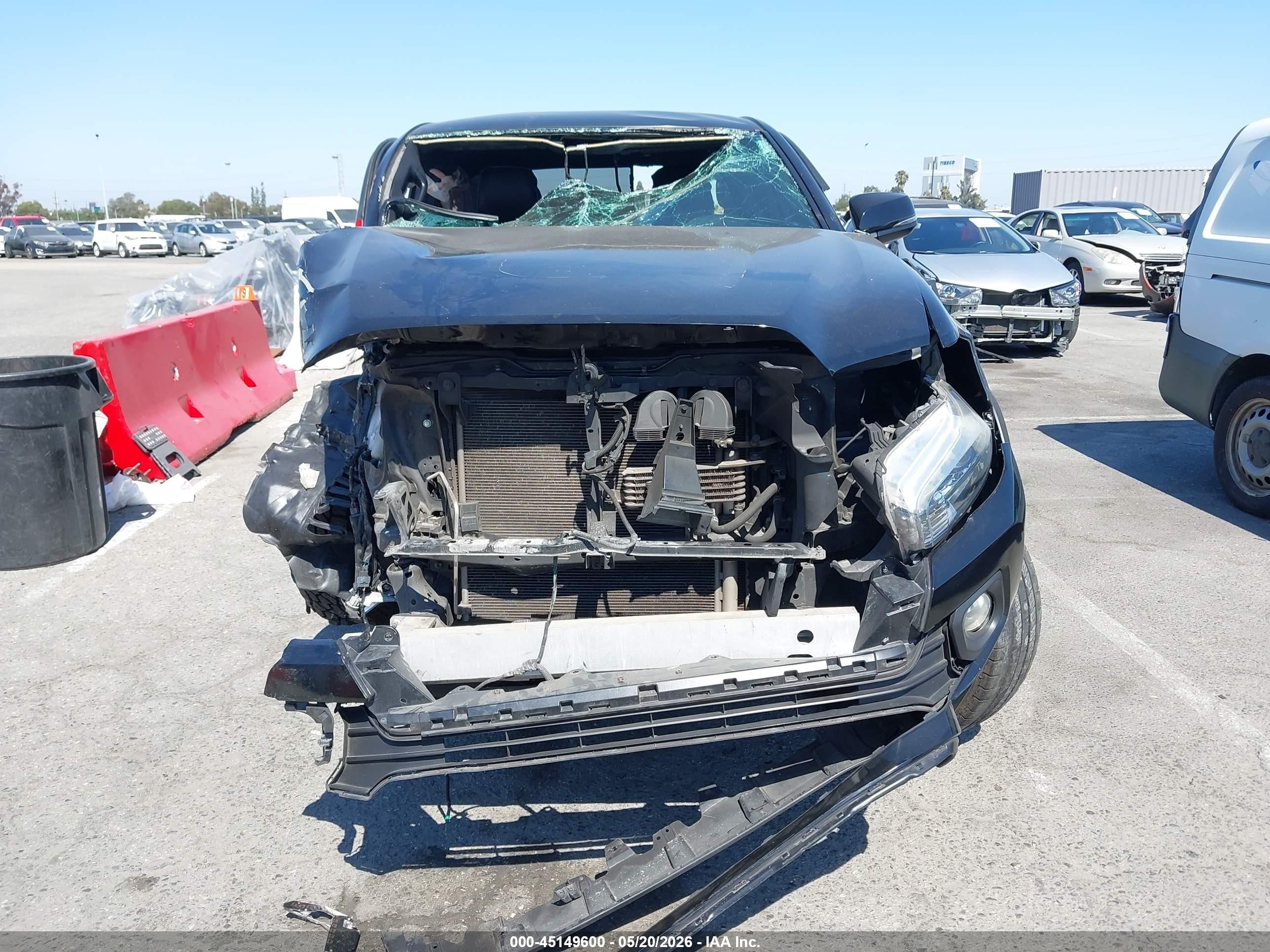 2020 Toyota Tacoma Trd Off-road Black vin: 3TMAZ5CN3LM121850