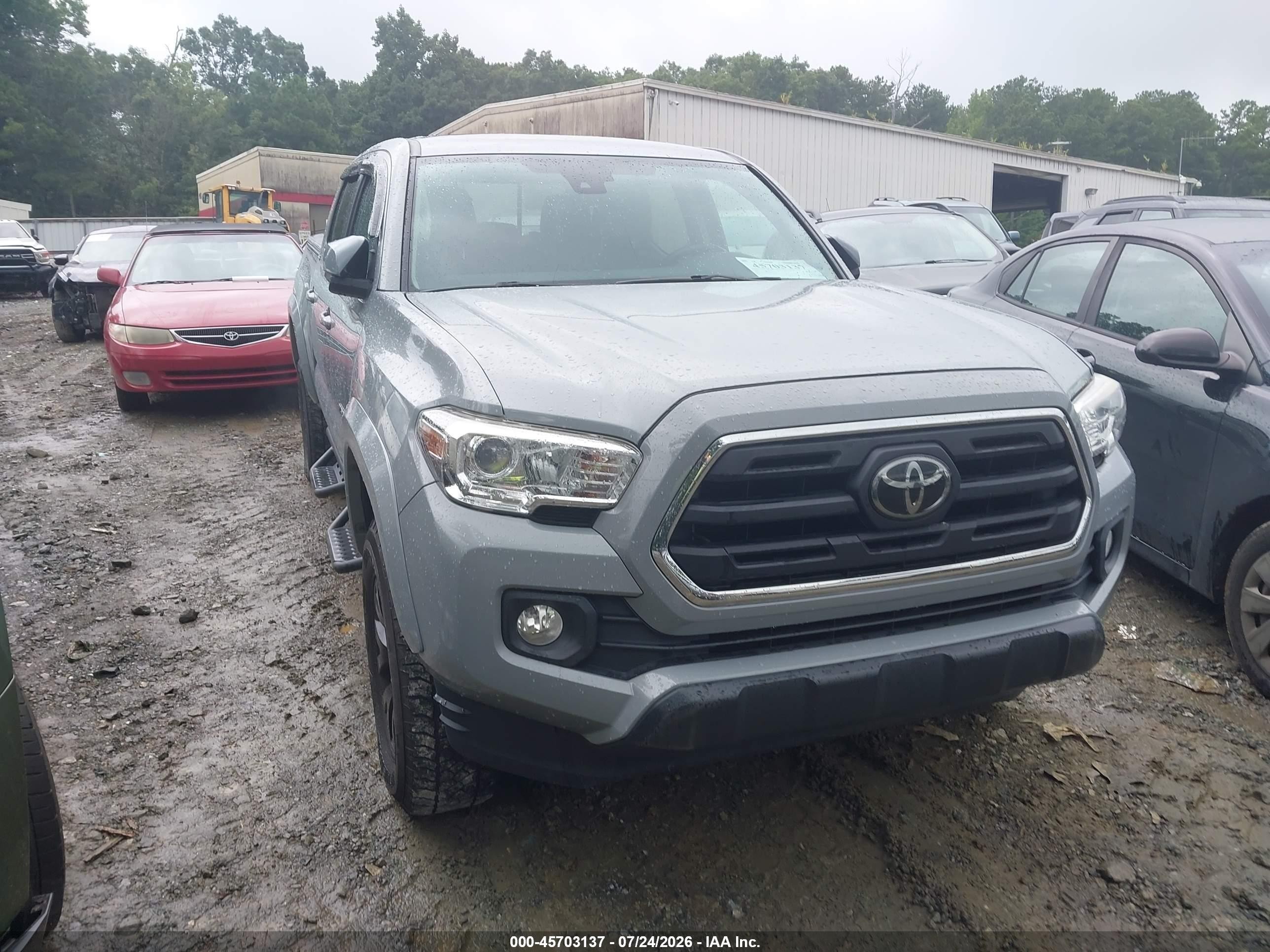 2019 Toyota Tacoma Sr5 V6 Silver vin: 3TMAZ5CN5KM093371