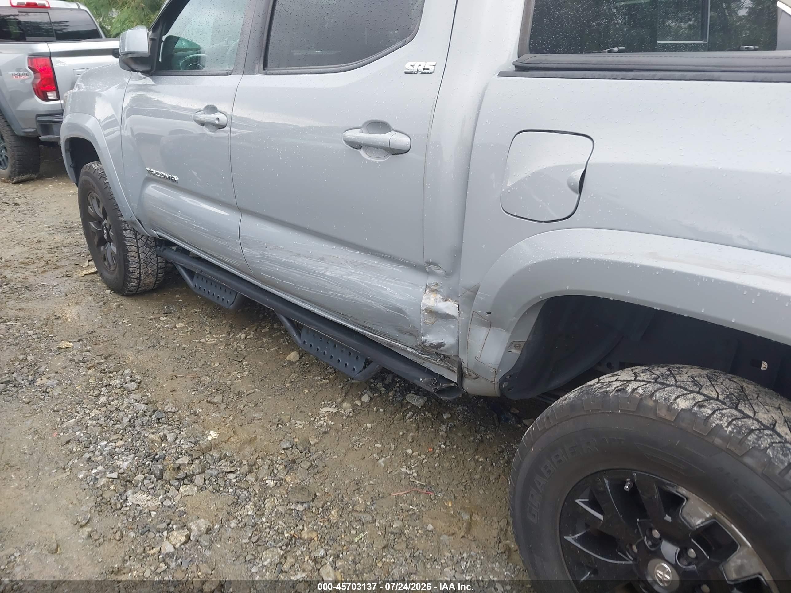 2019 Toyota Tacoma Sr5 V6 Серебряный vin: 3TMAZ5CN5KM093371