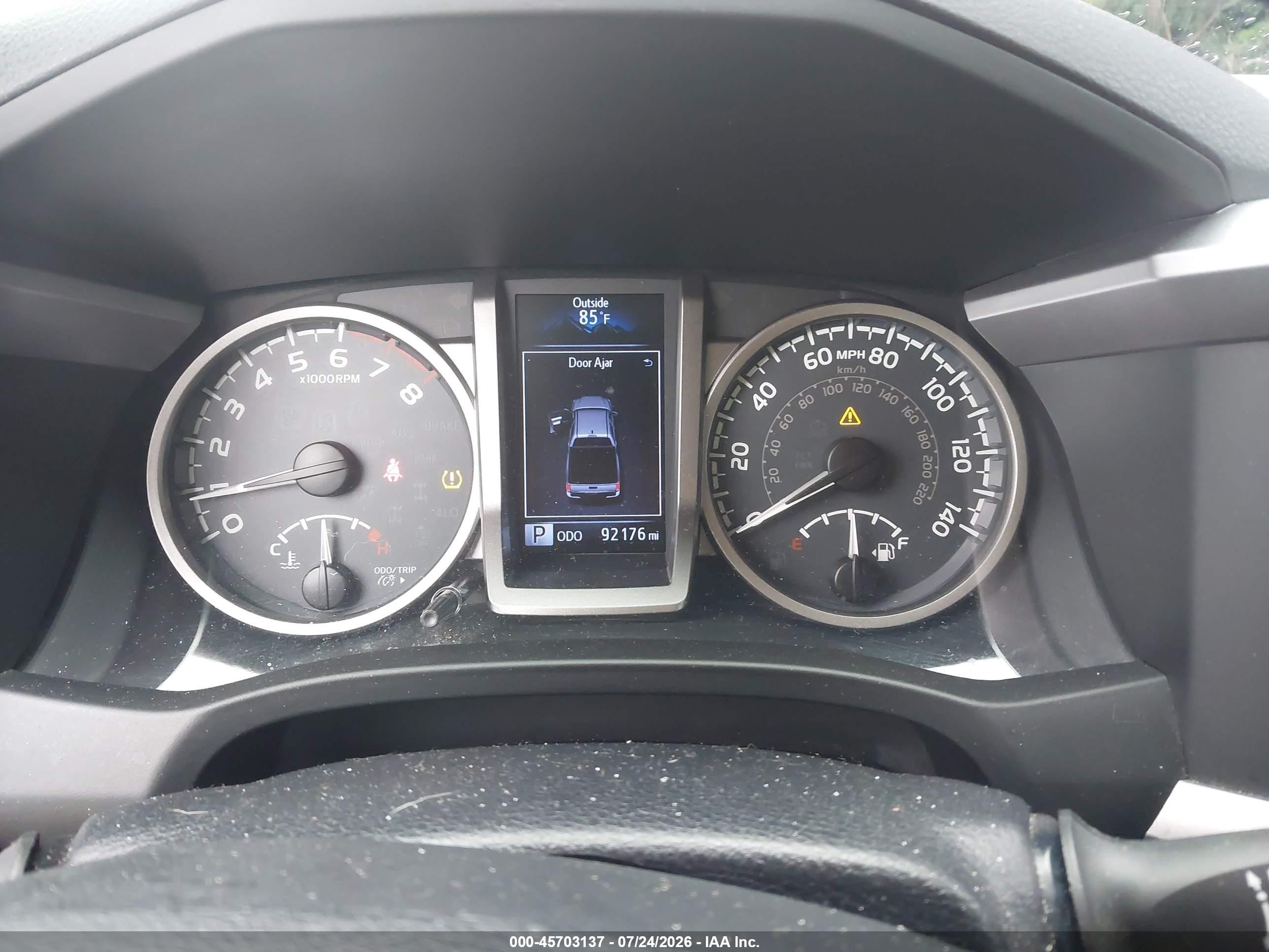 2019 Toyota Tacoma Sr5 V6 Серебряный vin: 3TMAZ5CN5KM093371