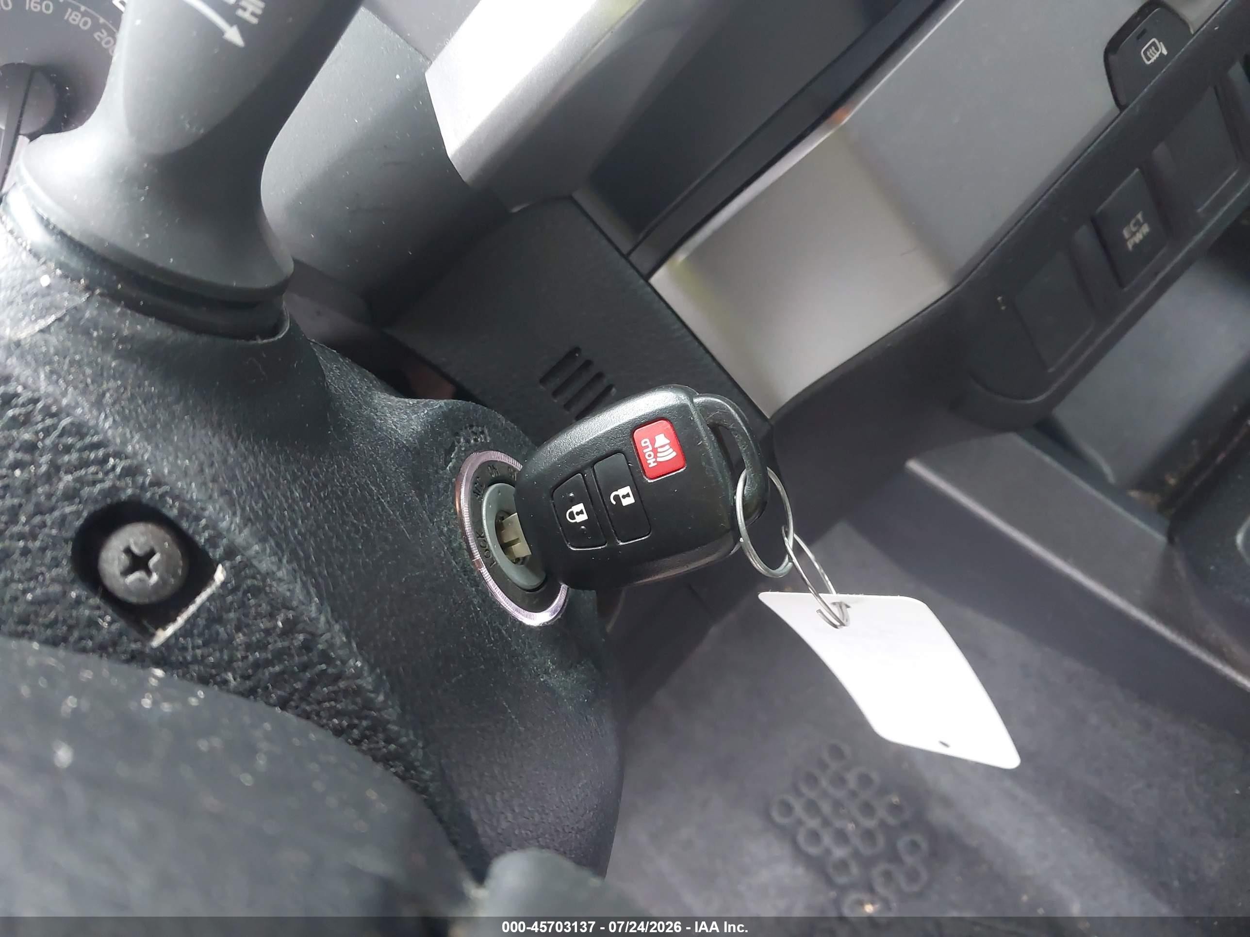 2019 Toyota Tacoma Sr5 V6 Серебряный vin: 3TMAZ5CN5KM093371