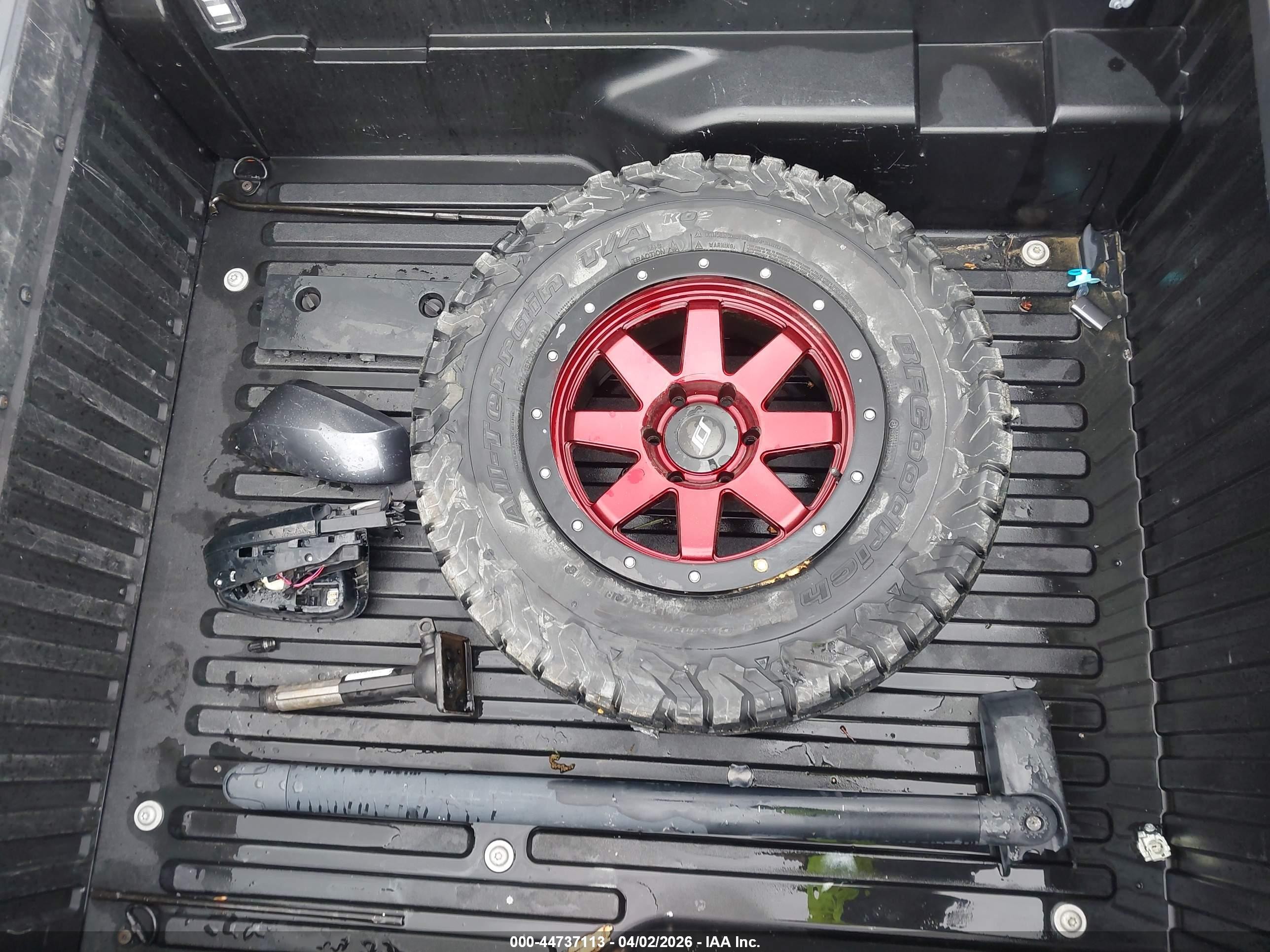 2021 Toyota Tacoma Sr5 V6 Серый vin: 3TMAZ5CN5MM160084