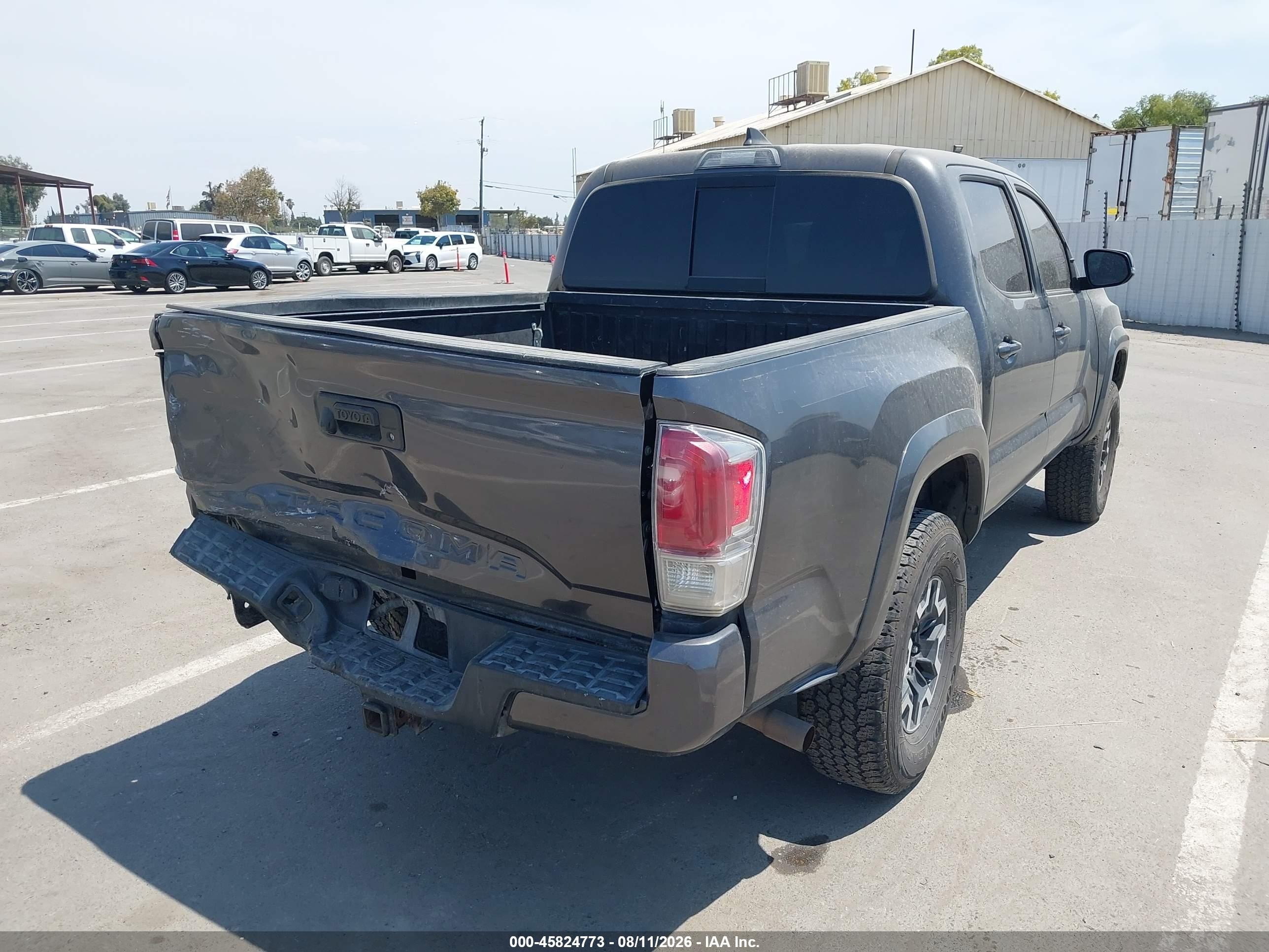2017 Toyota Tacoma Trd Sport Gray vin: 3TMAZ5CN6HM040171