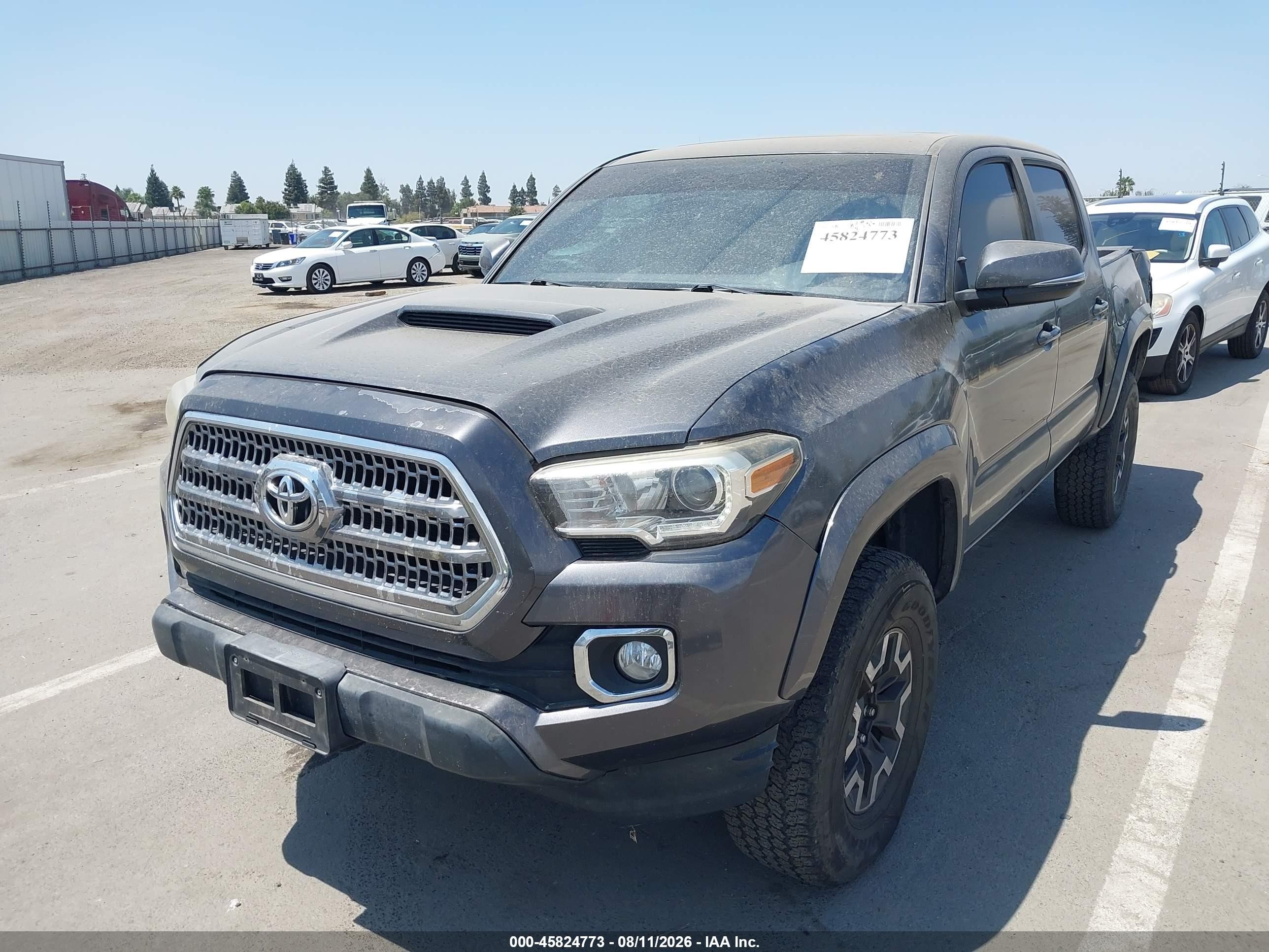 2017 Toyota Tacoma Trd Sport Gray vin: 3TMAZ5CN6HM040171