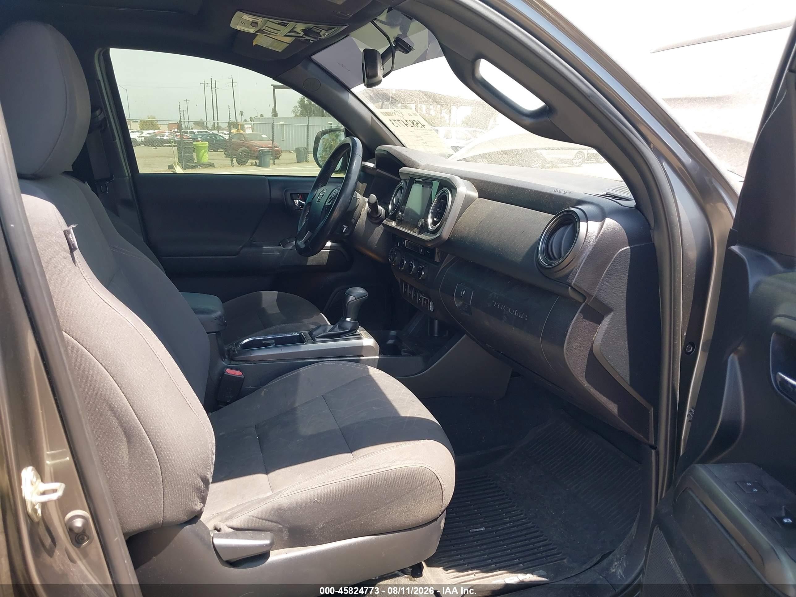 2017 Toyota Tacoma Trd Sport Gray vin: 3TMAZ5CN6HM040171