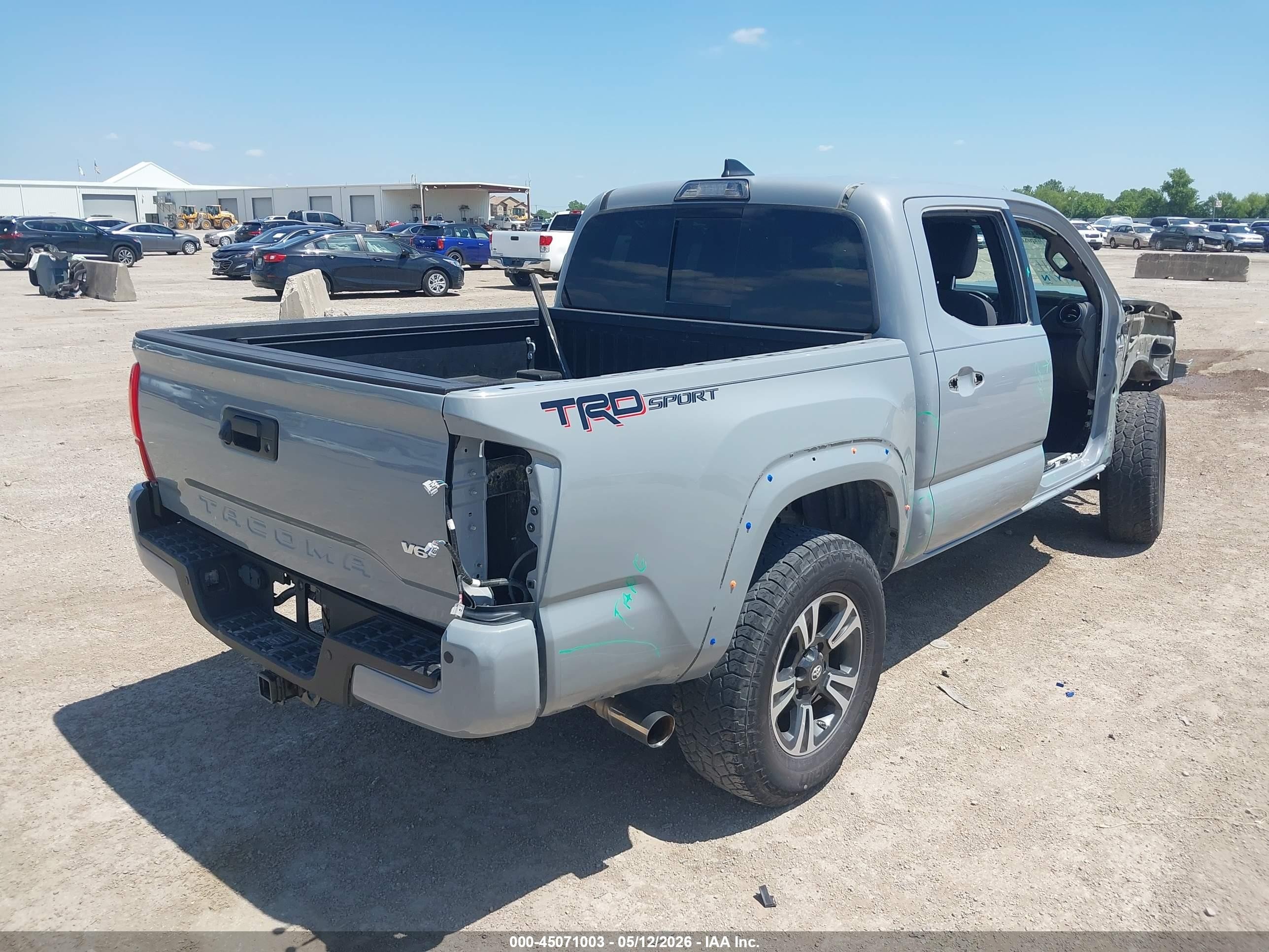 2019 Toyota Tacoma Trd Sport Серый vin: 3TMAZ5CN6KM080600