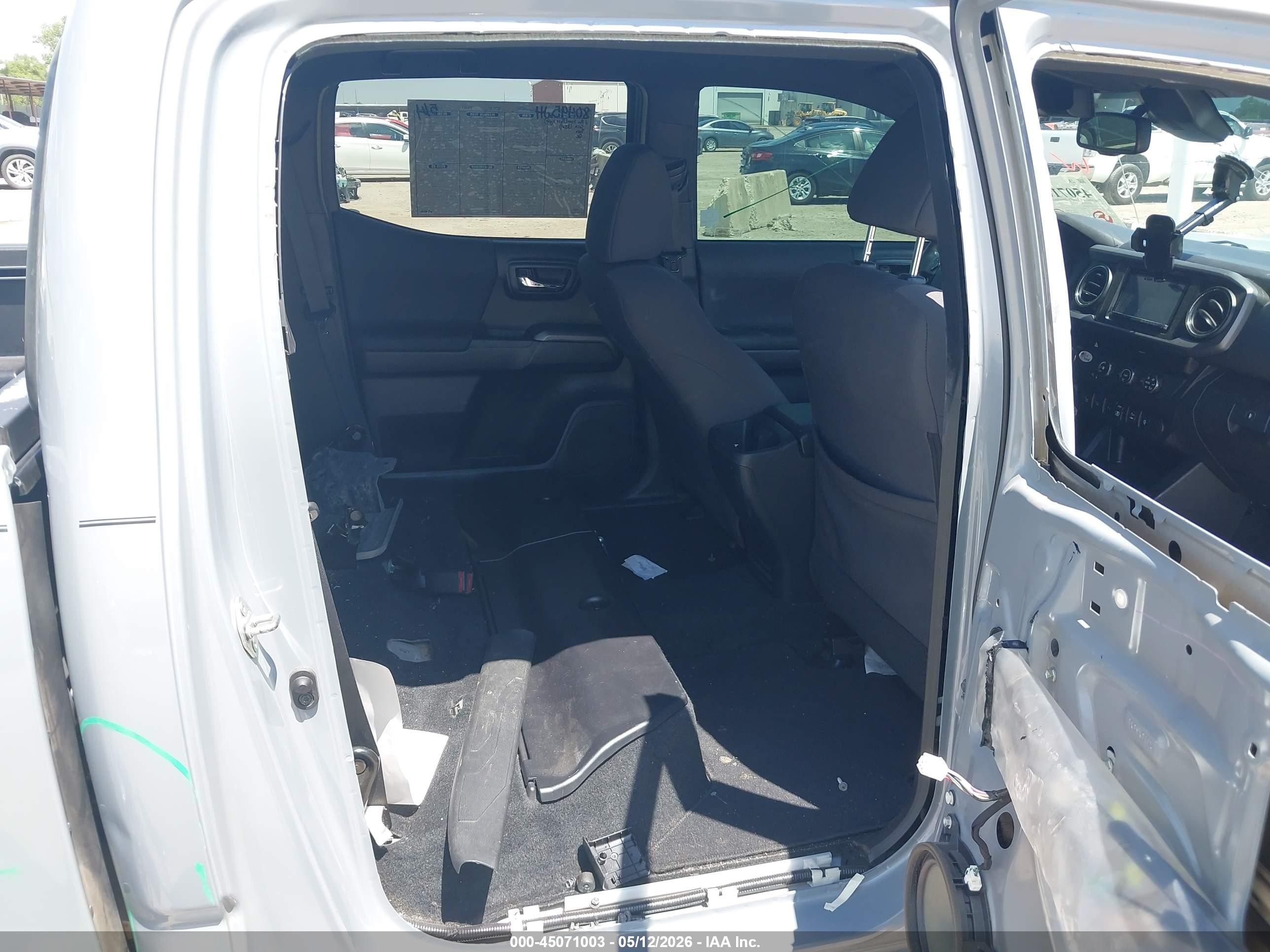 2019 Toyota Tacoma Trd Sport Серый vin: 3TMAZ5CN6KM080600