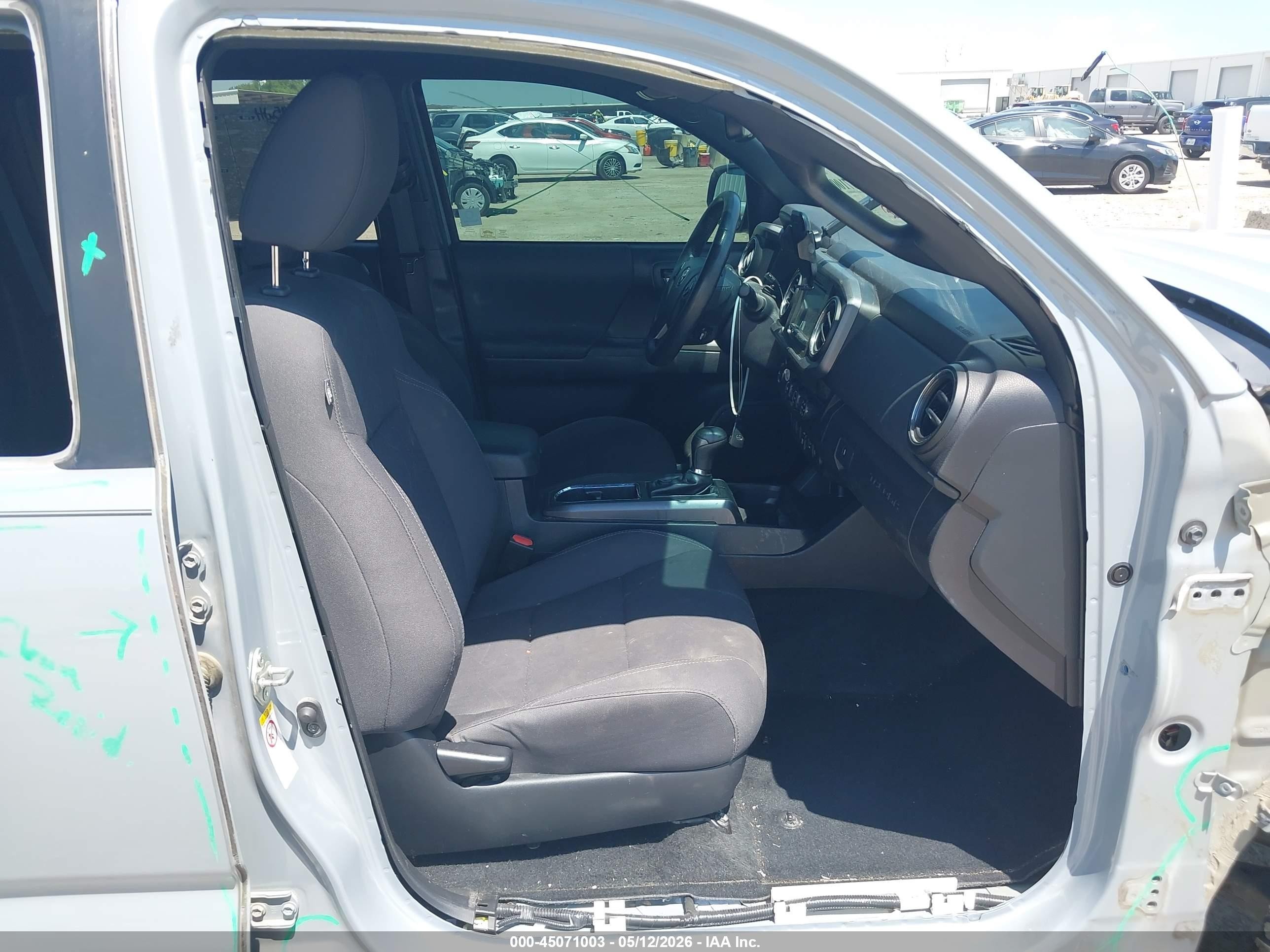 2019 Toyota Tacoma Trd Sport Серый vin: 3TMAZ5CN6KM080600