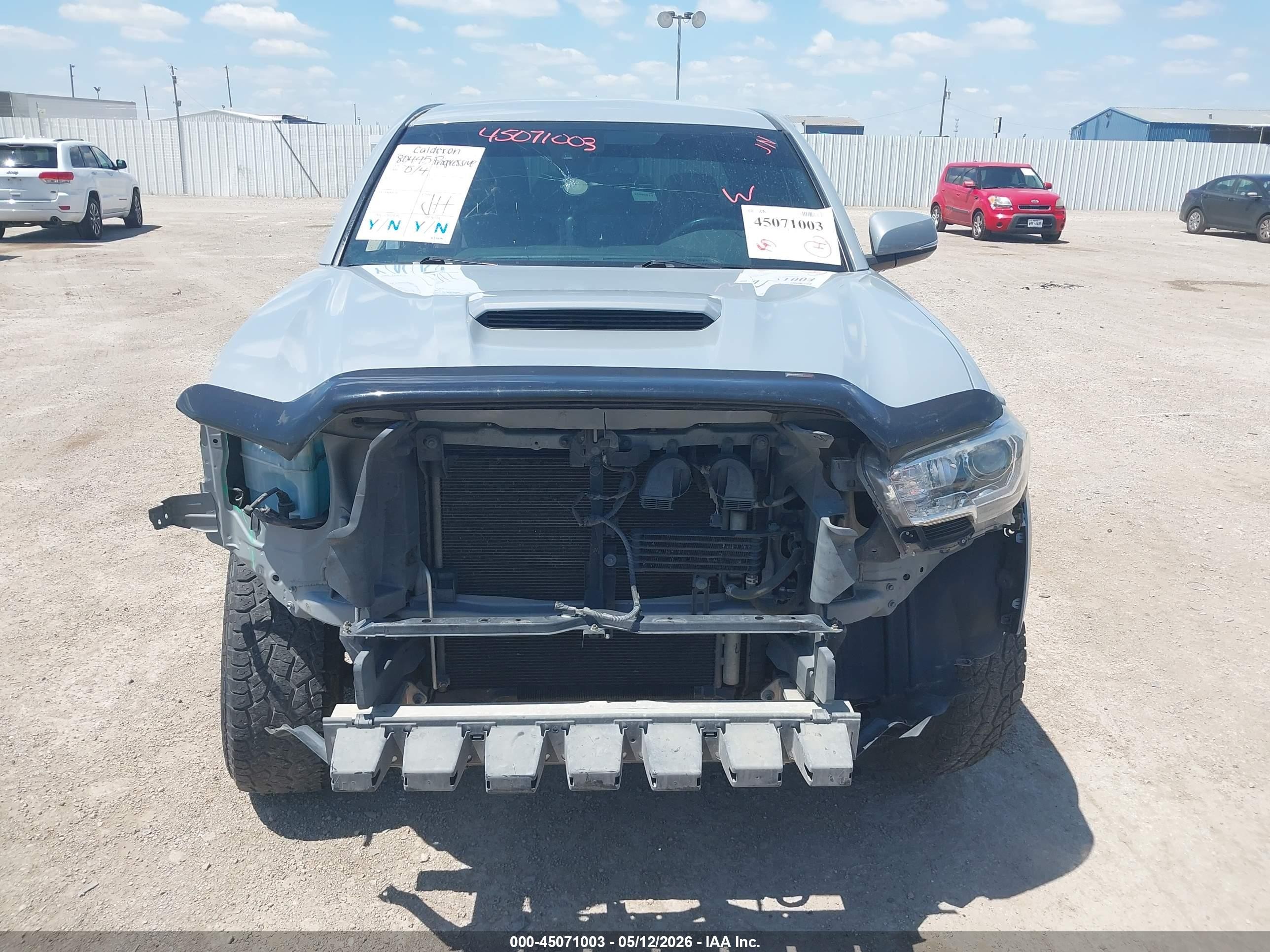 2019 Toyota Tacoma Trd Sport Серый vin: 3TMAZ5CN6KM080600