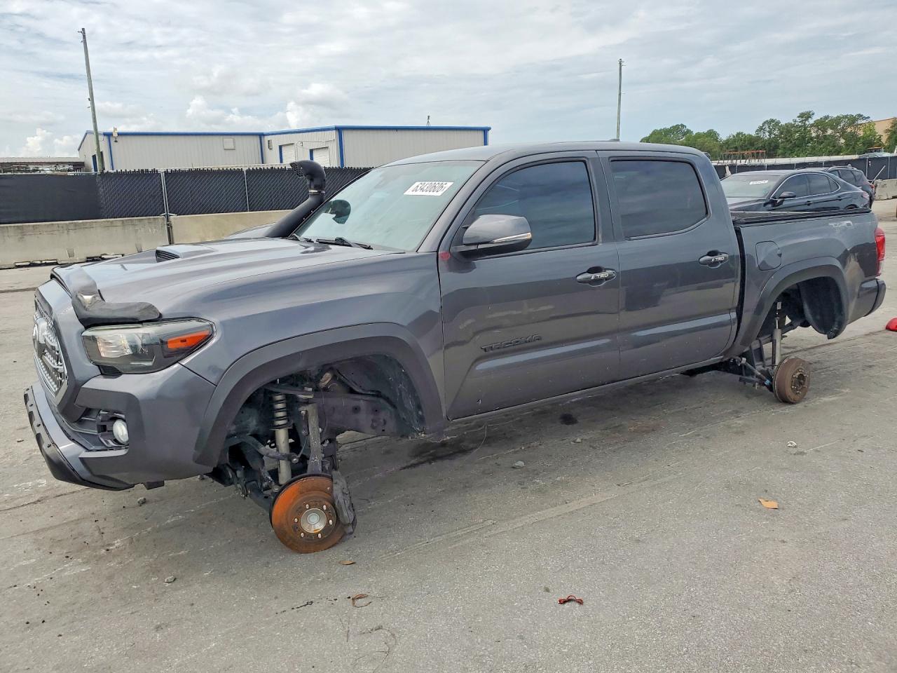 2018 Toyota Tacoma Trd Sport Серый vin: 3TMAZ5CN7JM059169