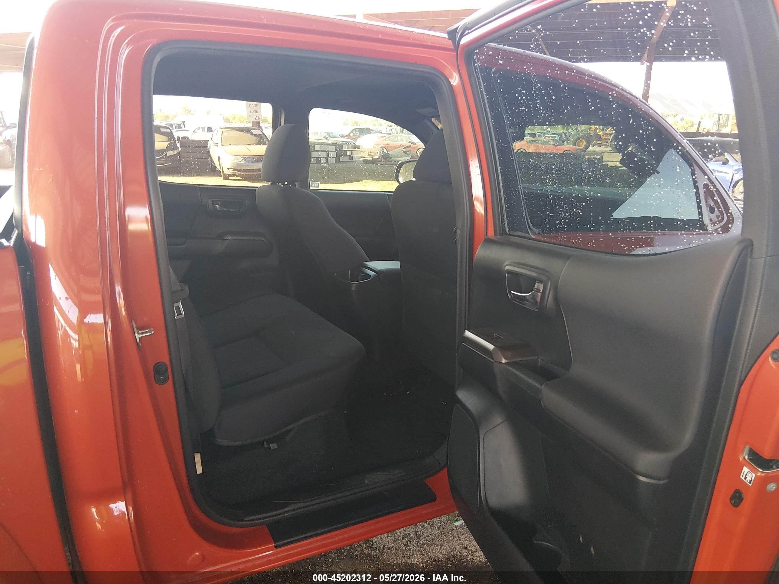 2017 Toyota Tacoma Trd Sport Orange vin: 3TMAZ5CN8HM034565