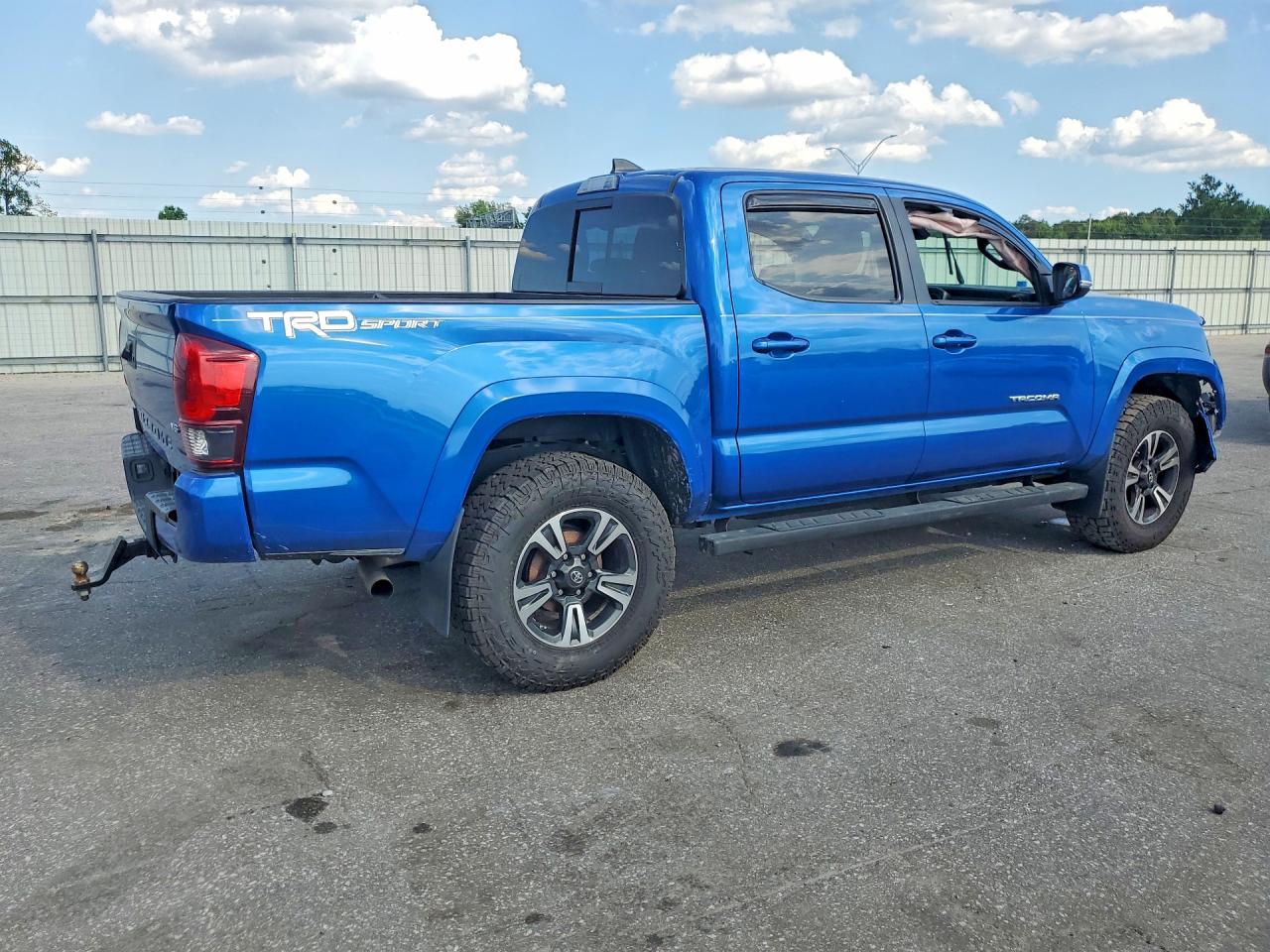 2018 Toyota Tacoma Trd Sport Blue vin: 3TMAZ5CN8JM064560