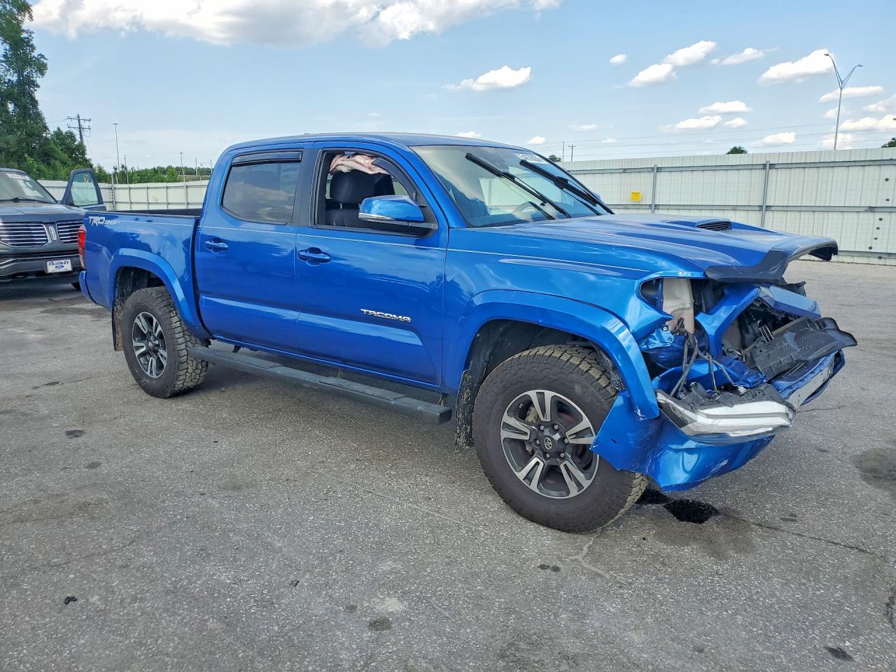 2018 Toyota Tacoma Trd Sport Blue vin: 3TMAZ5CN8JM064560