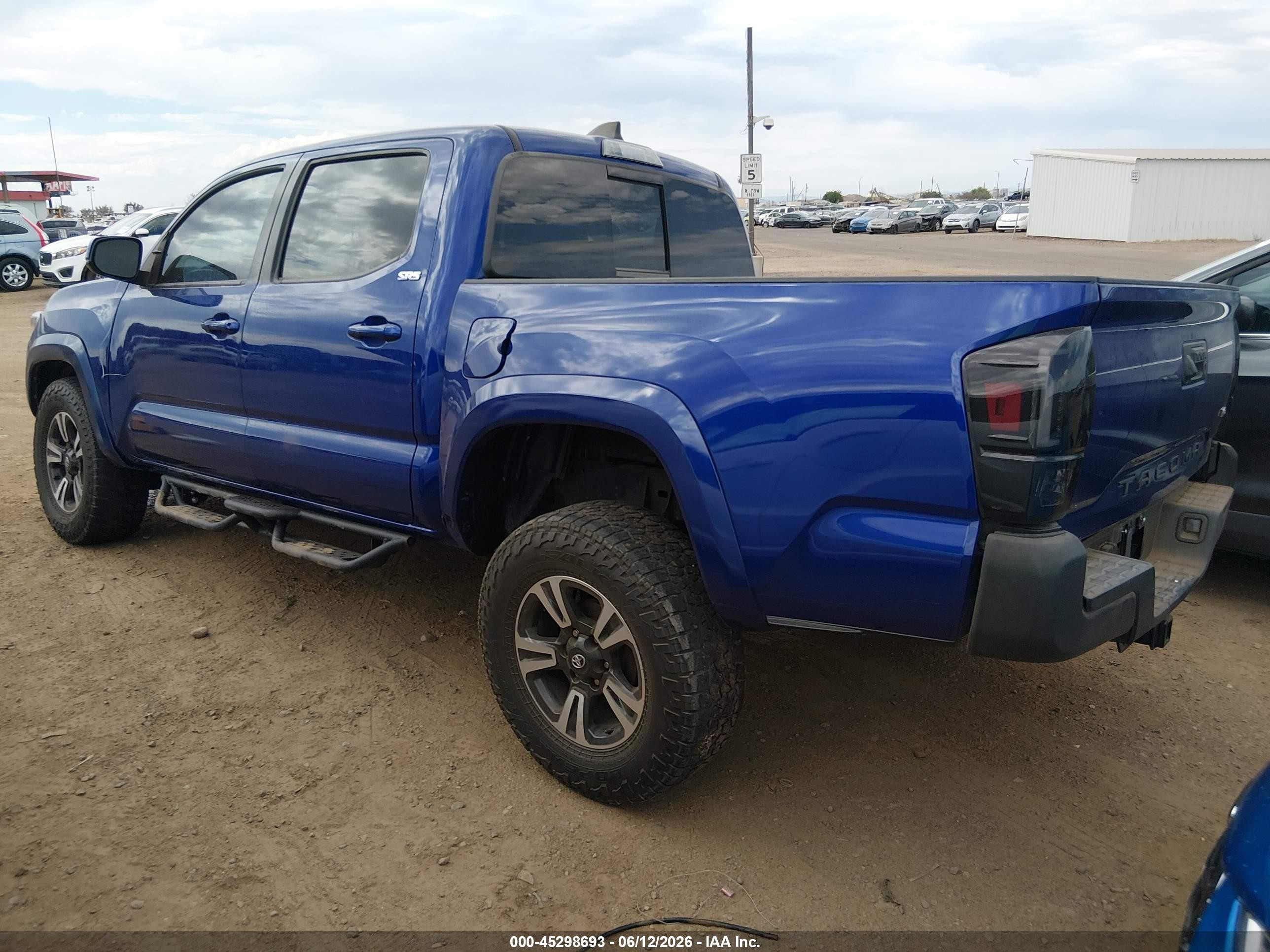 2022 Toyota Tacoma Sr5 V6 Синий vin: 3TMAZ5CN9NM179545