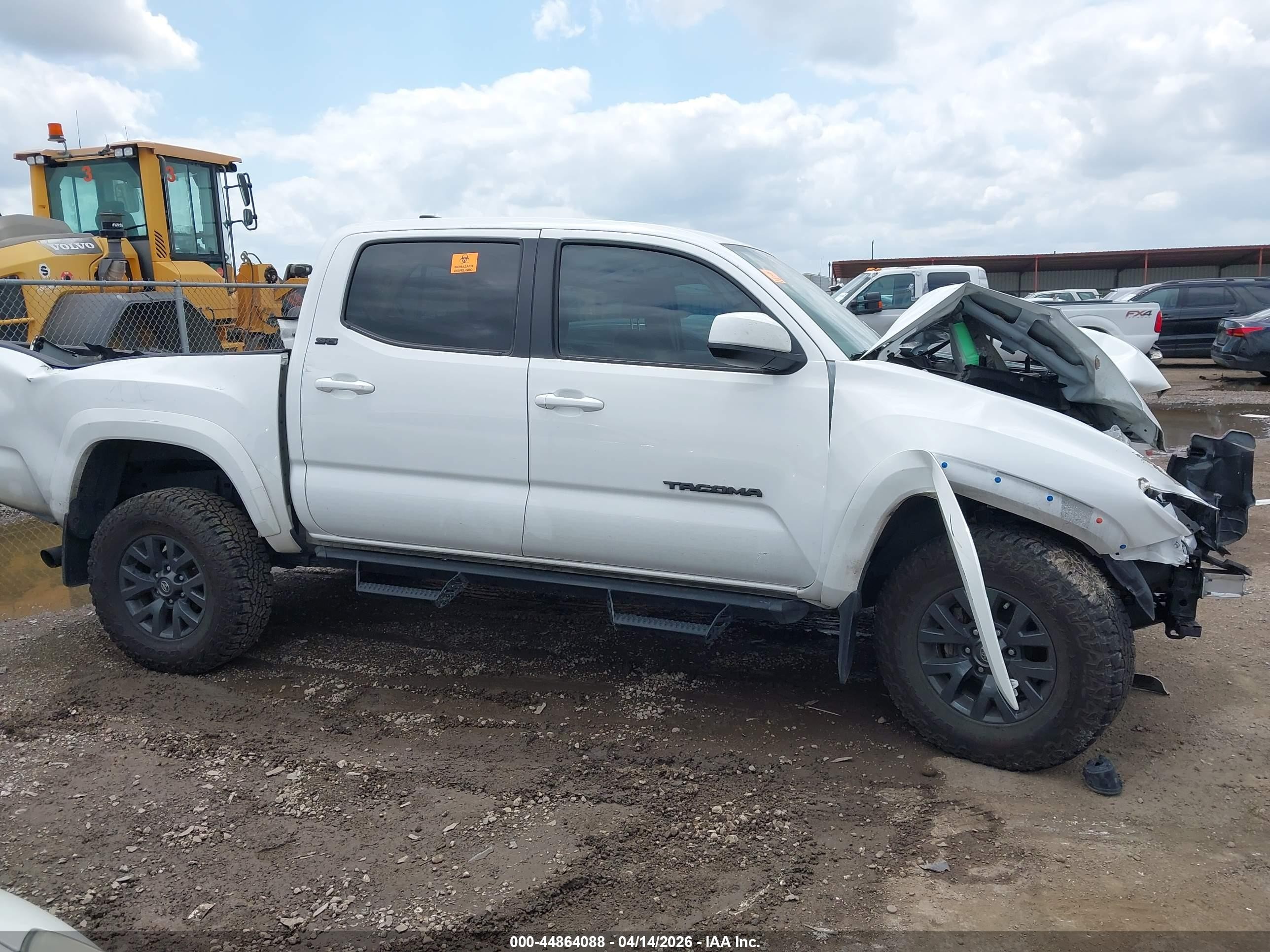 2023 Toyota Tacoma Sr5 V6 Белый vin: 3TMAZ5CN9PM199491