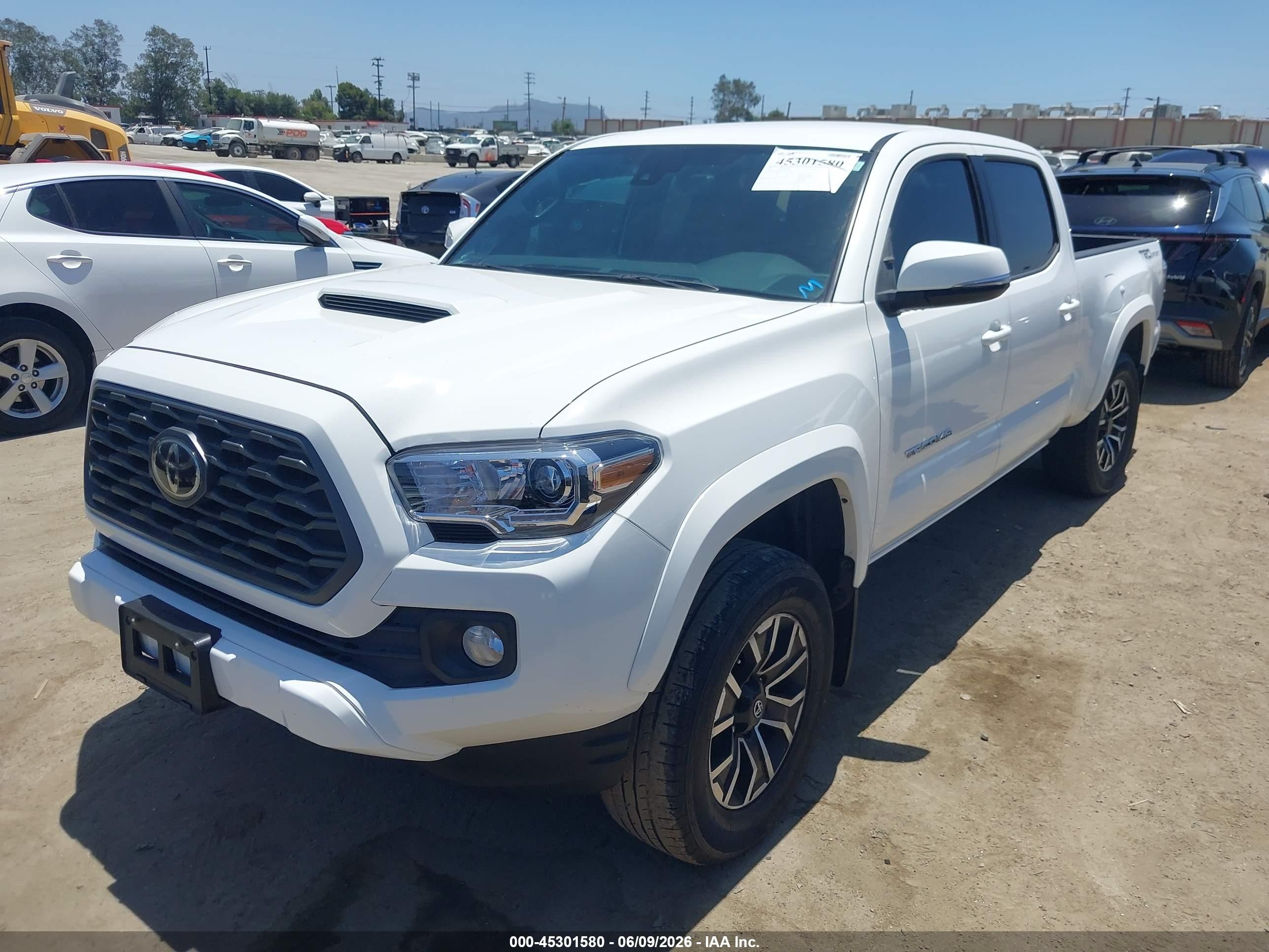 2020 Toyota Tacoma Trd Sport White vin: 3TMBZ5DN0LM025693