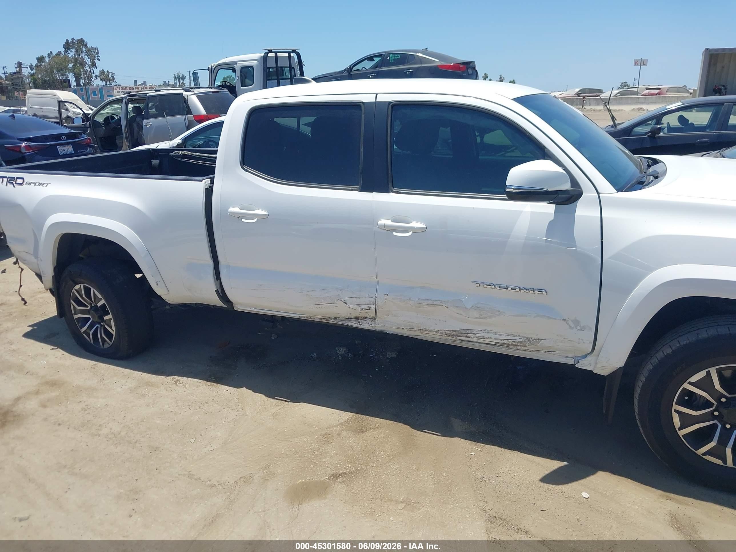 2020 Toyota Tacoma Trd Sport White vin: 3TMBZ5DN0LM025693