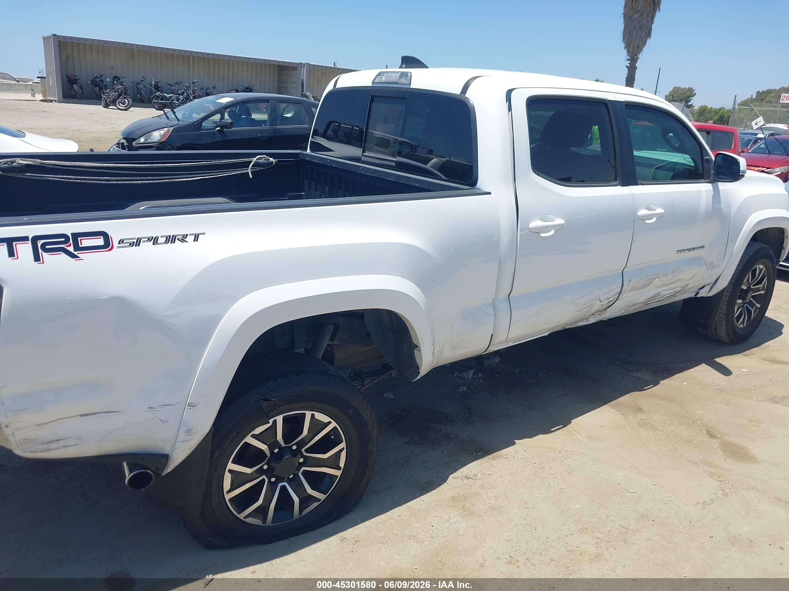 2020 Toyota Tacoma Trd Sport White vin: 3TMBZ5DN0LM025693