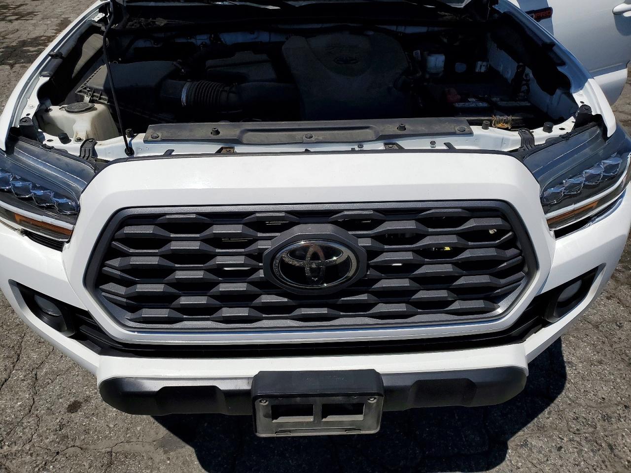 2022 Toyota Tacoma Sr5 V6 White vin: 3TMBZ5DN2NM036553